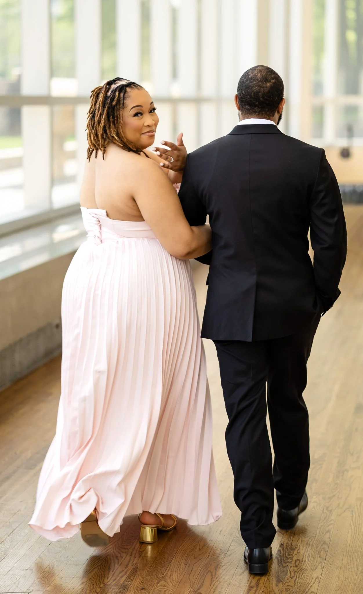 Gabrielle+Maurice's Elegant Engagement @Art Institute Chicago-91.jpg