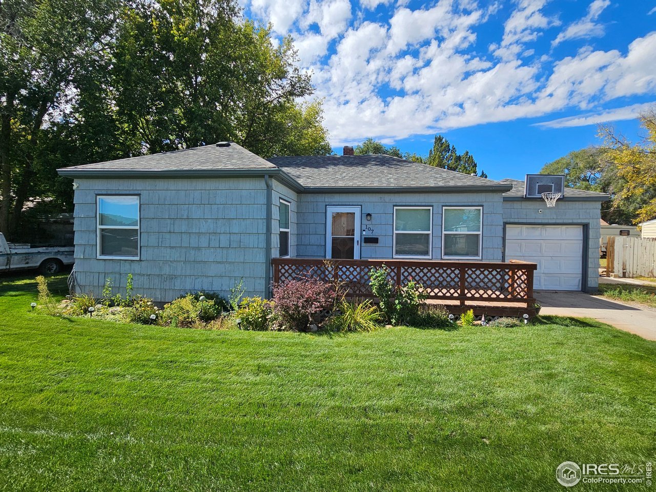 107 Stone Ct., Sterling, 2 Beds 1 Bath