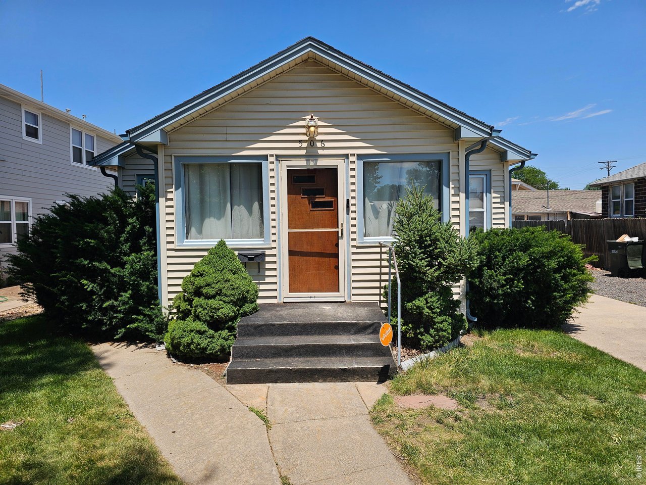 506 Oak St 2 Bed 1 Bath