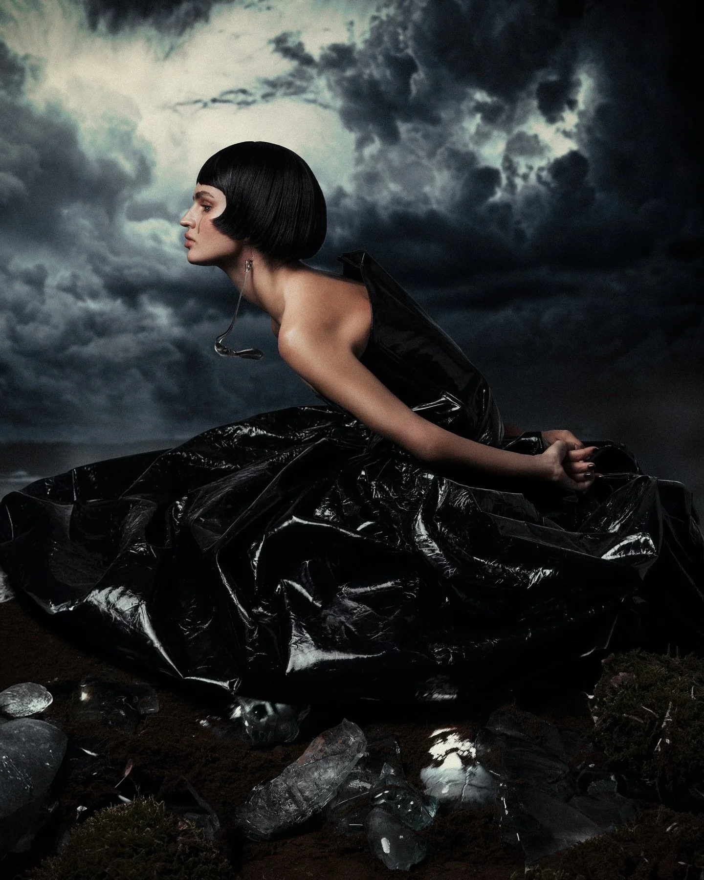 Darkly Spotlight 🎯#darkly

Ph: @edduardovnaa 
MD: @sashapanika
Designer:@sofia.mdvedva
Mua hell: @_lada_romanova_
Mua paradise: @bankrashkovaa
Hair: @tueva.maria
Glass objects: @sergecosta_
Set design: @shokhtik  @viridia.plants

Assistant: @sharkin