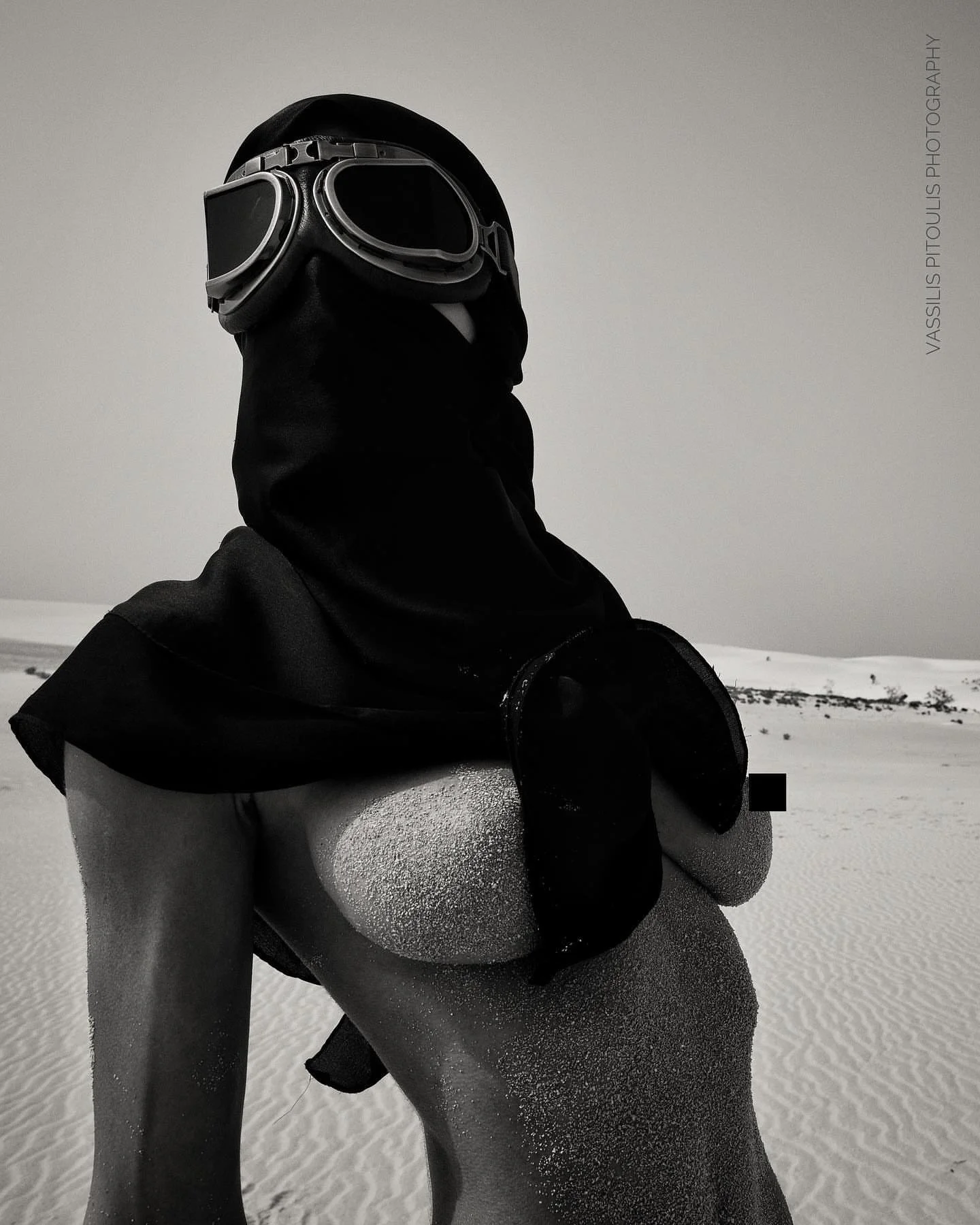 Darkly Spotlight 🎯#darkly

from @vassilispitoulisphotography

The dunes

Desert shooting
#dunes #bwlovers #bnwphotography #bnwportrait