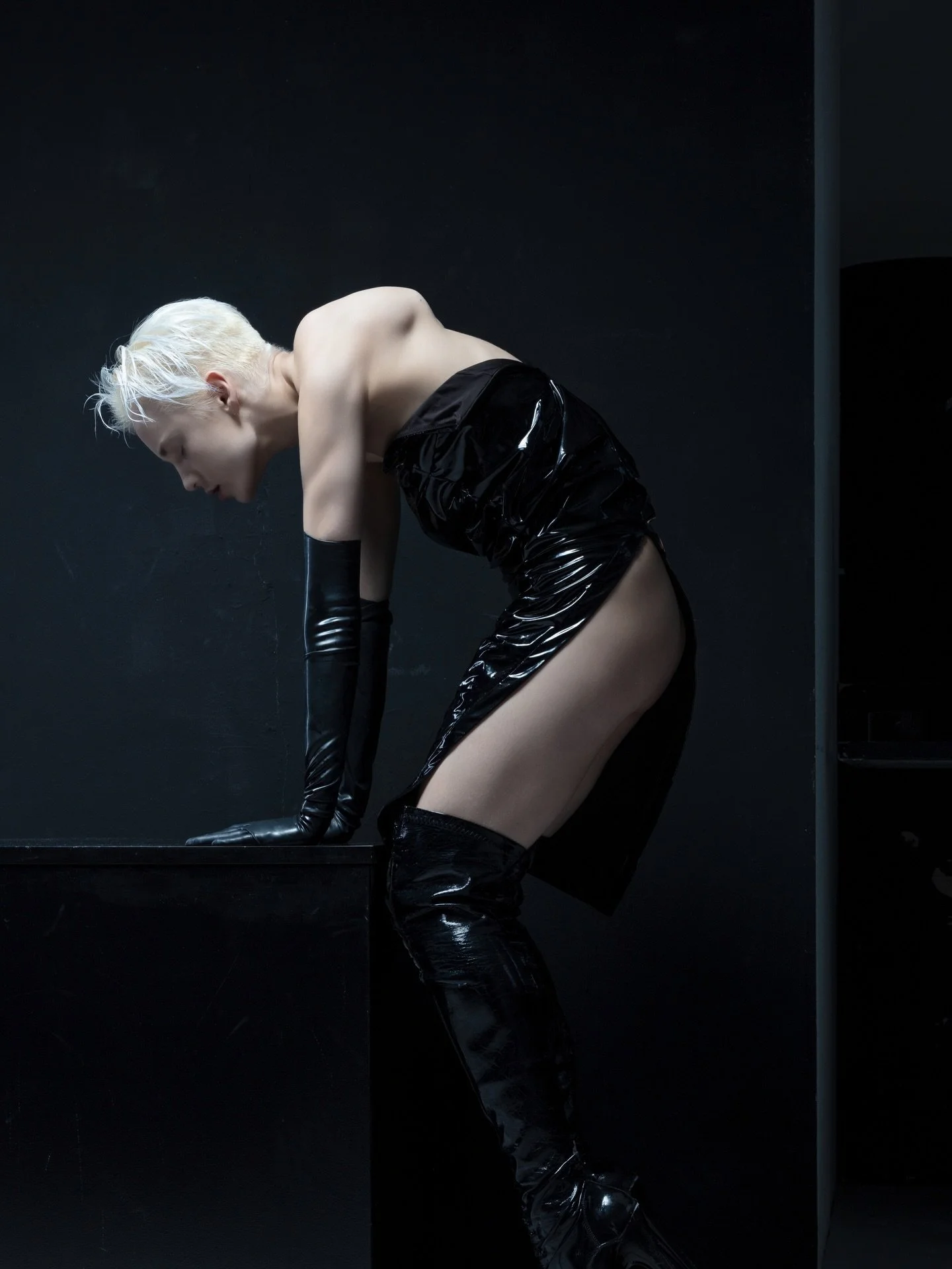 Darkly Spotlight 🎯#darkly

"Black Ice"&mdash;
Photo: @the_uberdog
Model: @madmaximaaa
Via @officialkavyar

#darklyartmag #gothicfashion #darkbeauty #darkfashion