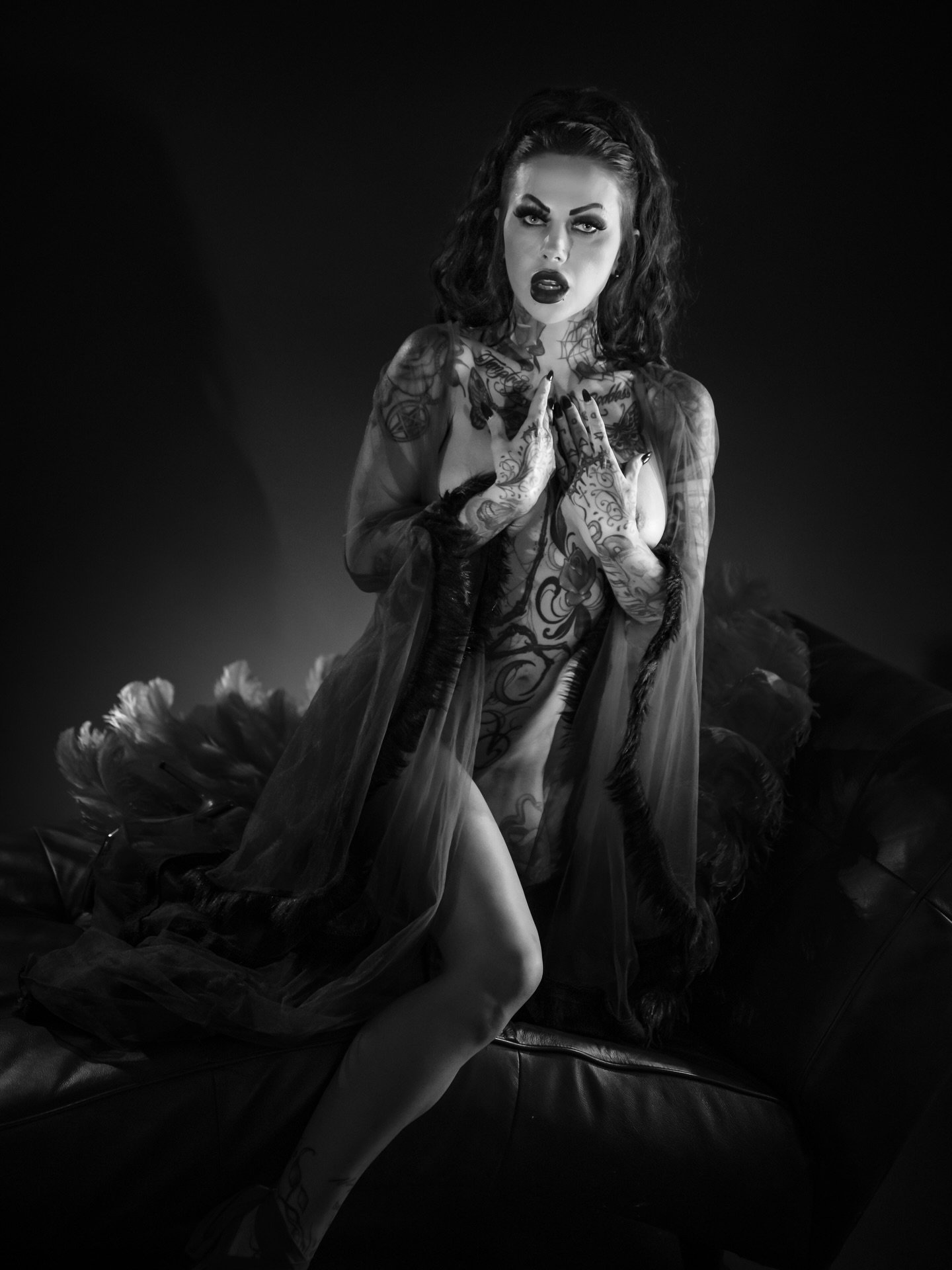 Darkly Spotlight 🎯#darkly

"Dark Magic Mistress"&mdash;
Cr Dir &amp; Photo &amp; Brand: @foxyartgallery
Stylist &amp; Model &amp; MUA &amp; Hair: @charliemonroeforever
Via @officialkavyar

#darklymagazine #magazinecover #darkbeauty #gothic