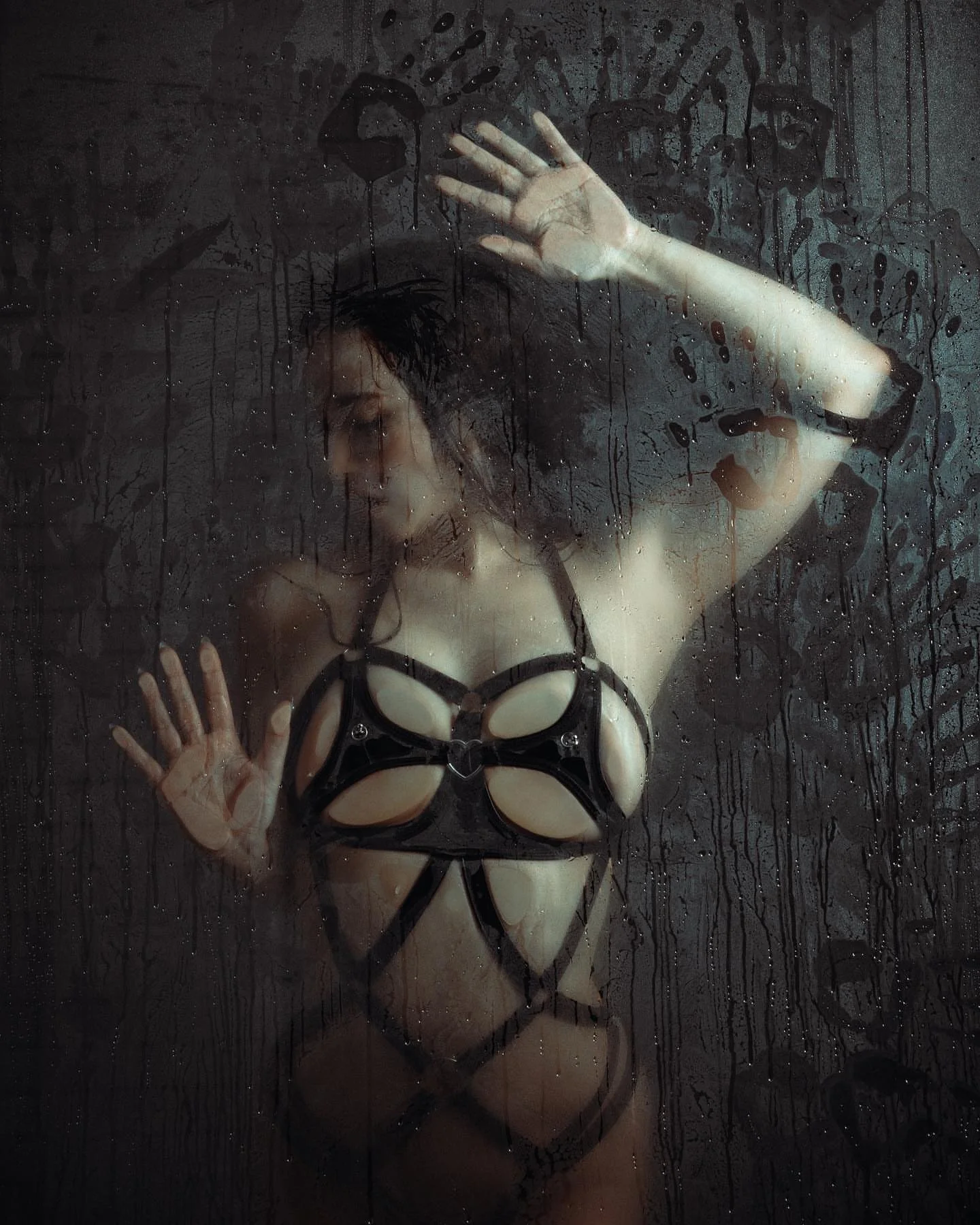Darkly Spotlight 🎯#darkly

Tight club

Photographer @yuki.t_photography 
in frame @komakoma.369

#darklyartmag #darkbeauty #darkbeautymag #beautifulbizarre