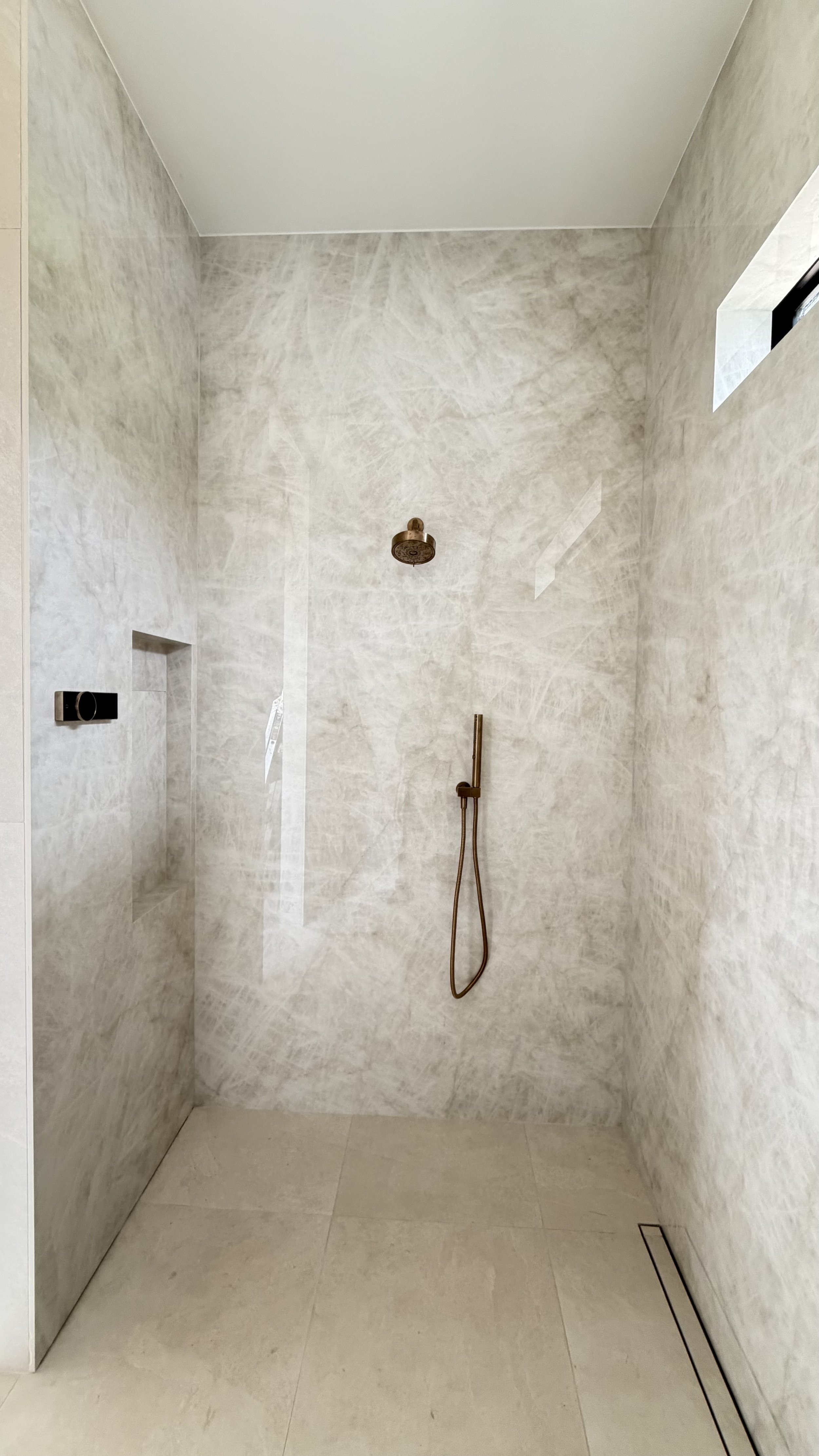 Porcelain shower wall