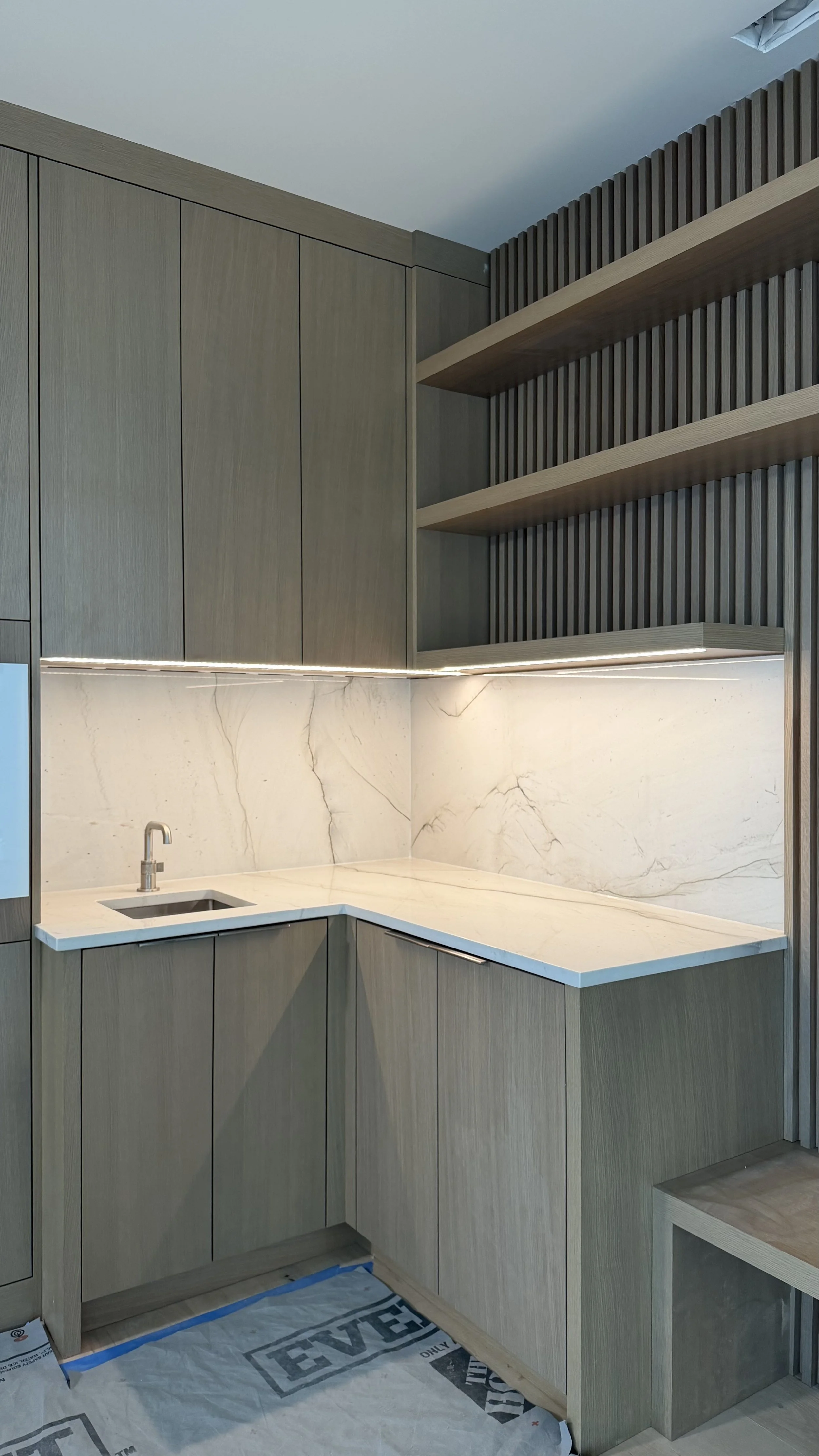 Montblanc Quartzite Countertops & Backsplashes