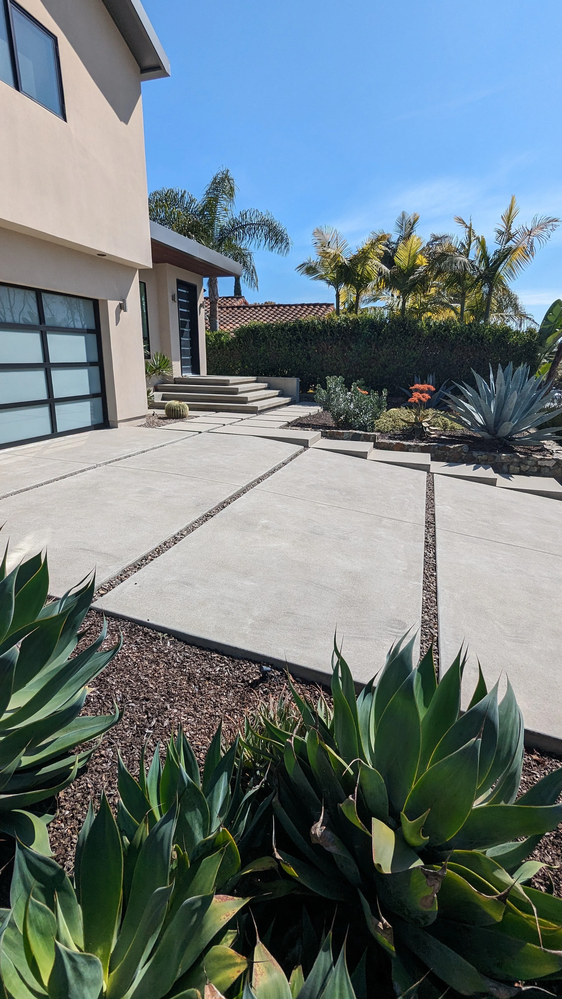Driveway-Steps- Castillo Hardscape