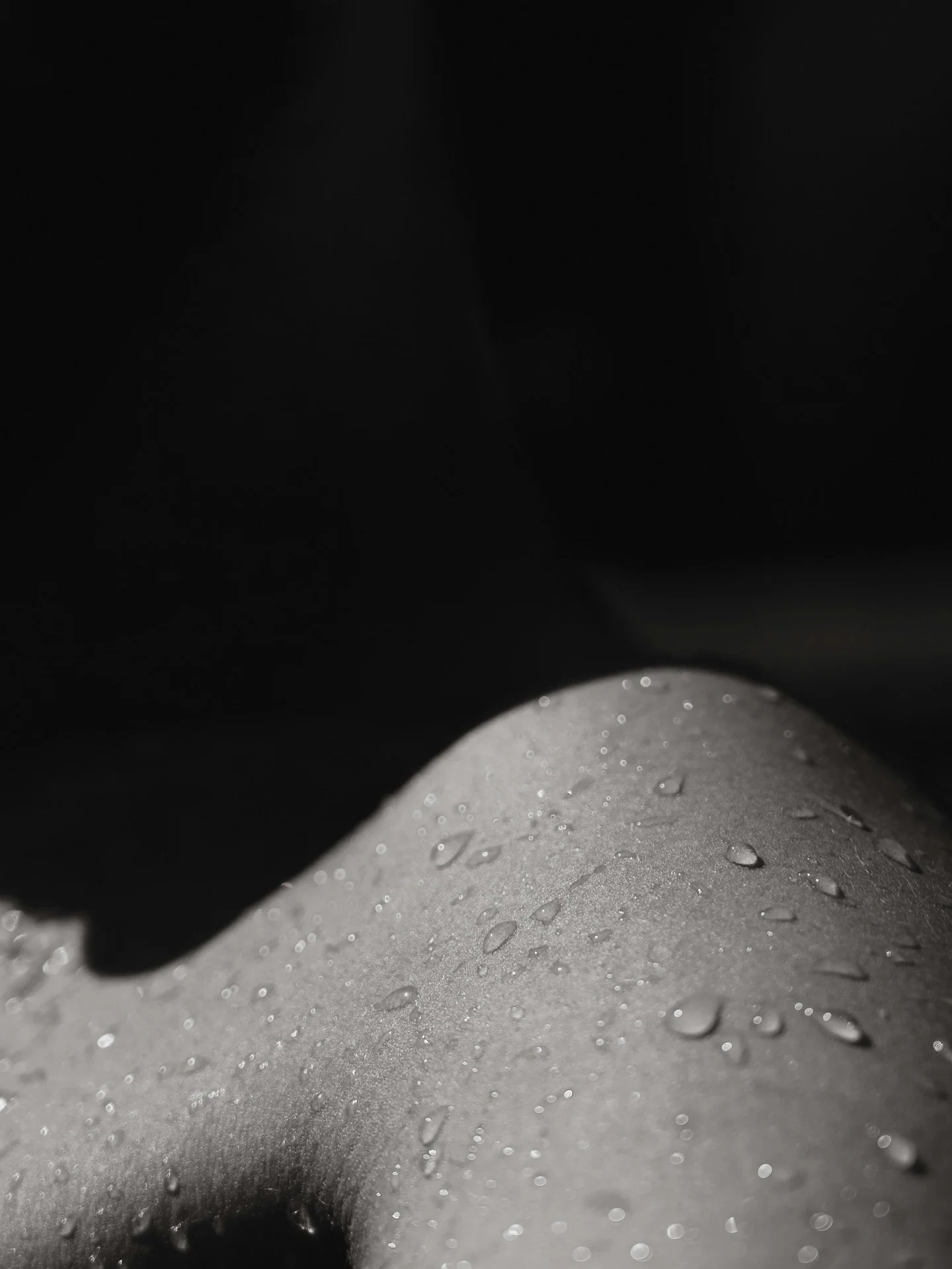 The body detoxifies through a few essential pathways, including the liver, kidneys, breath, digestion, skin, and the lymphatic system. Sweat is one of the body&rsquo;s most direct forms of release, while the lymphatic system quietly moves what is rea