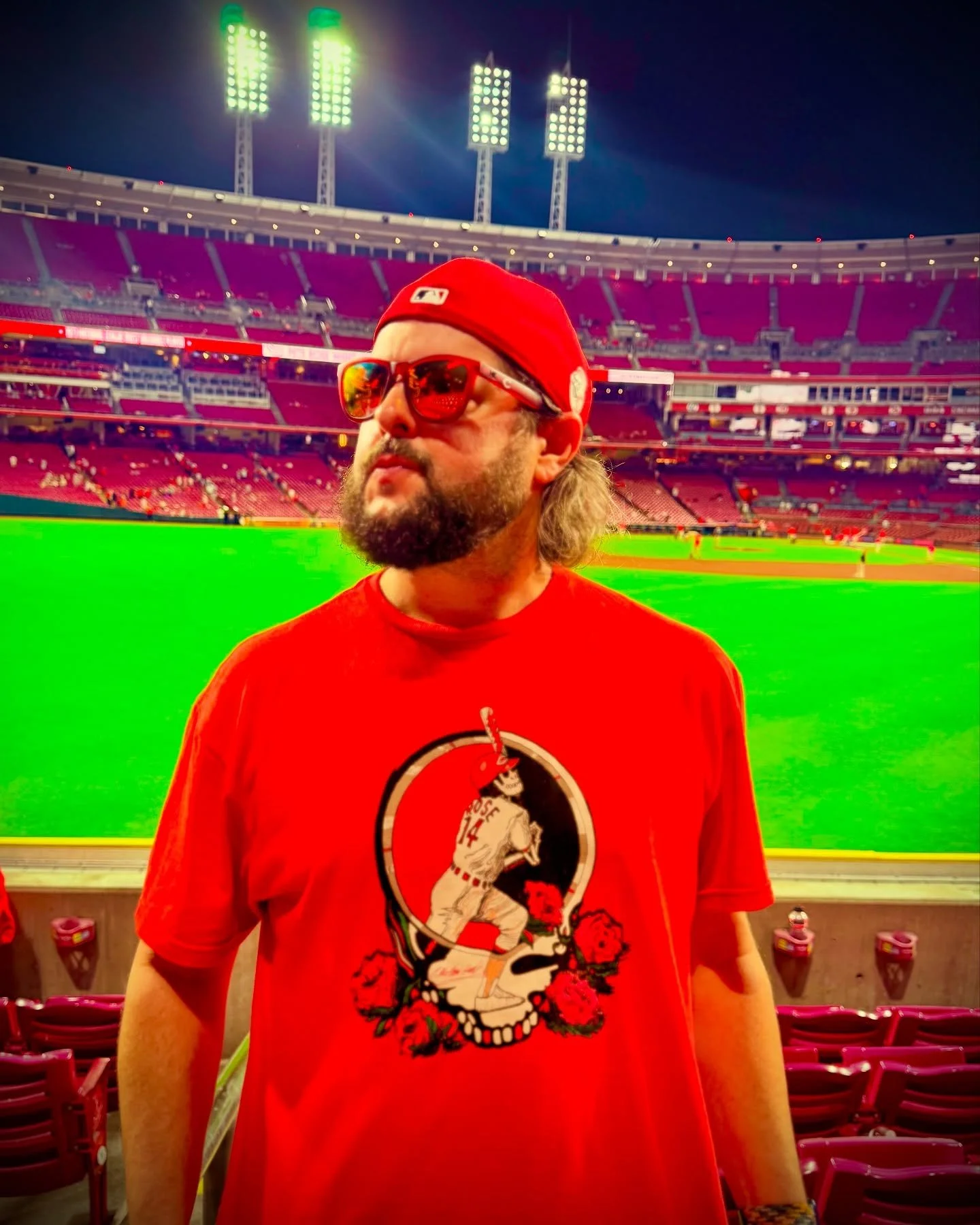 Cosmic Charlie Hustle
🌹Shop link in bio🌹
.
.
.
#hambyart #peterose #stealie #cincinnatireds #14 #hitking #charliehustle #gratefuldeadart