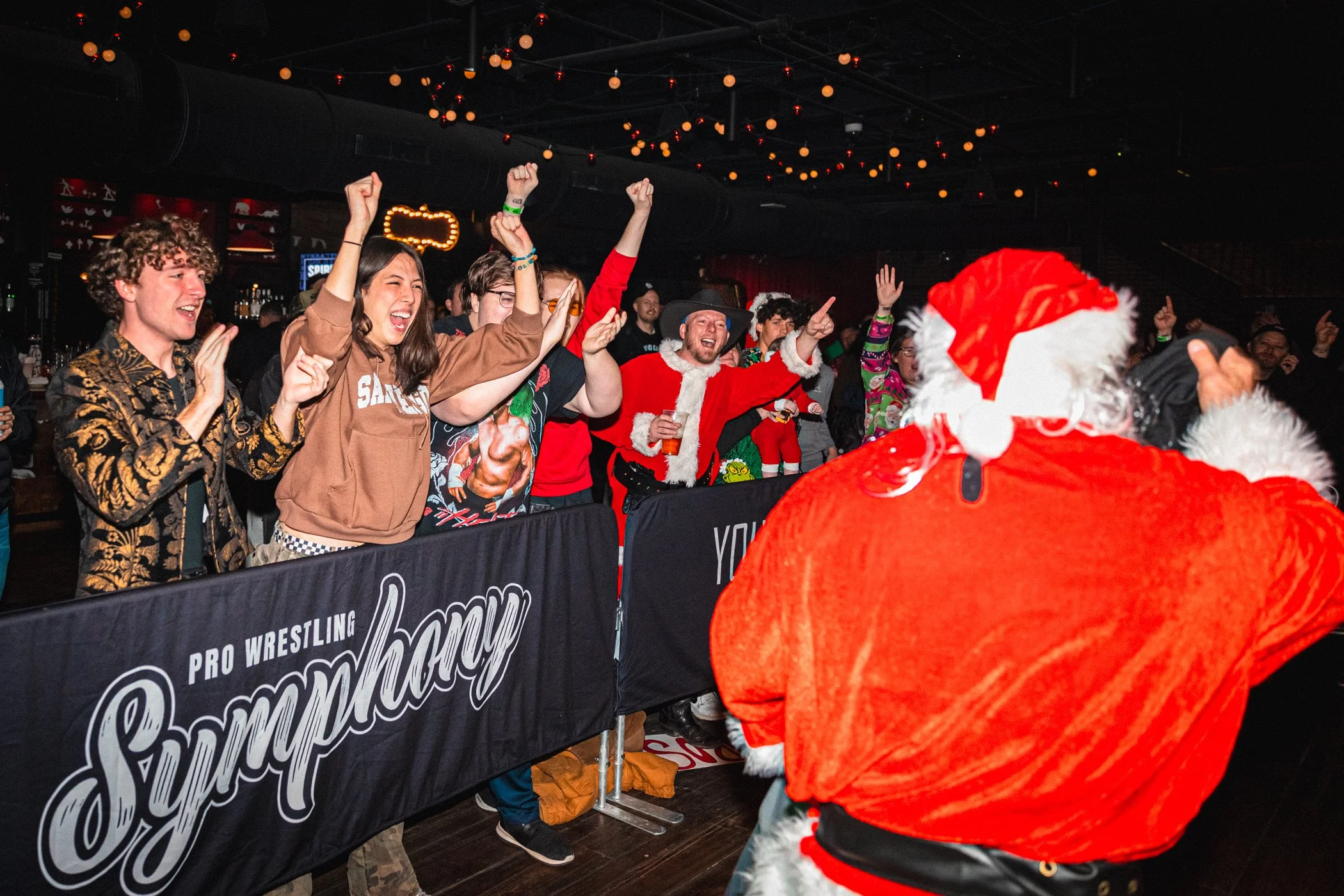 colby new era v good hand_santa entrance-2.jpg