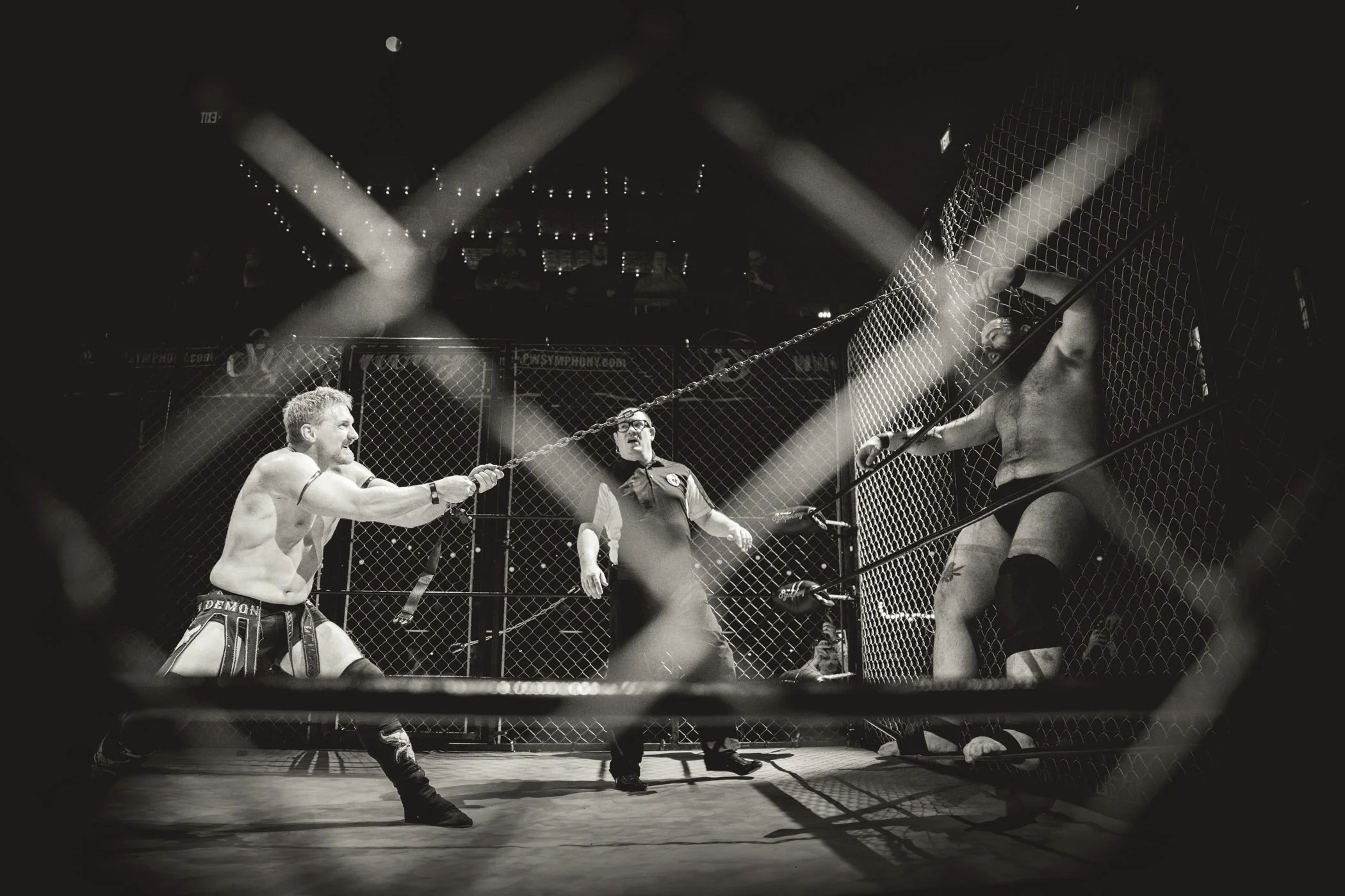 Cage b&w-25.jpg
