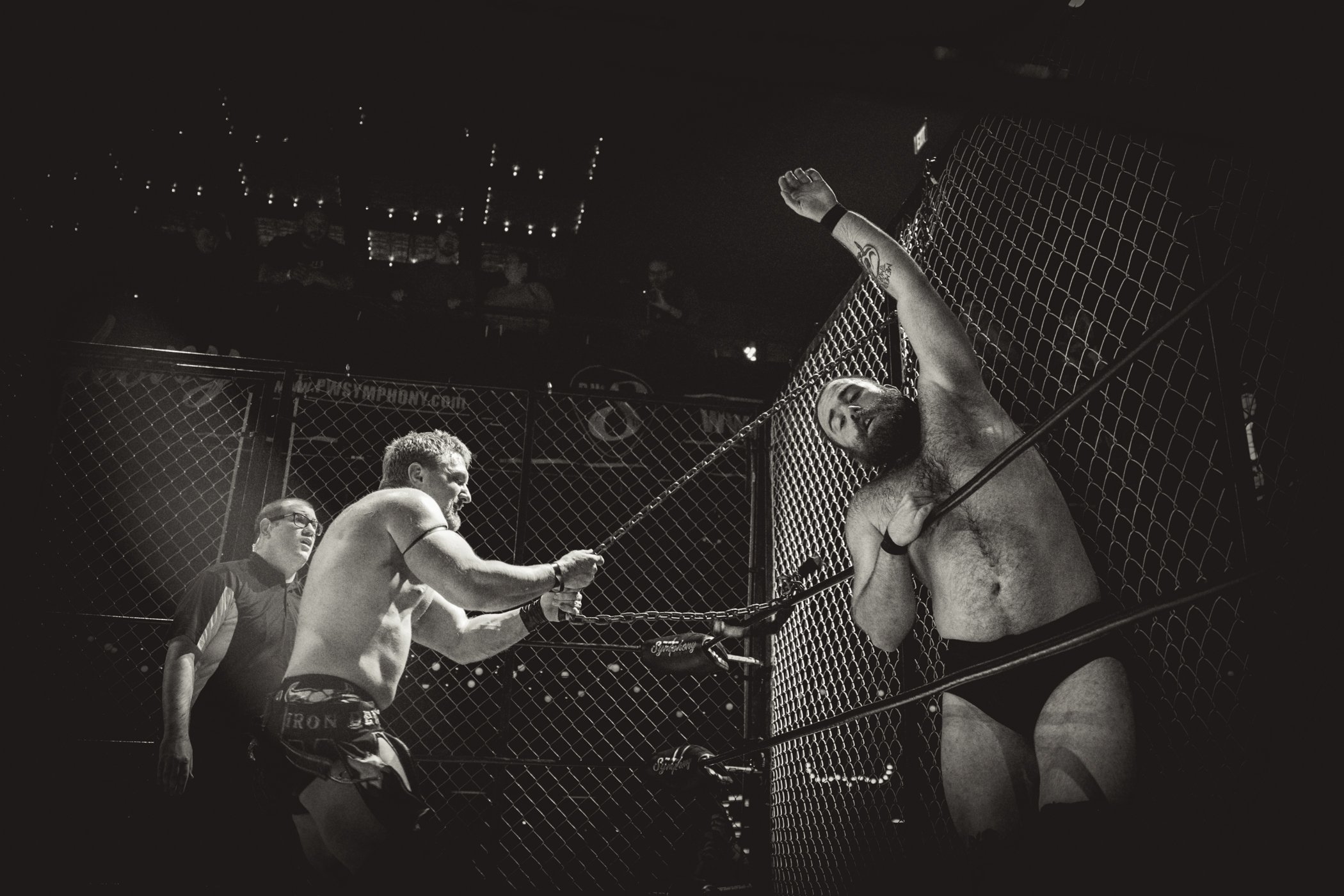 Cage b&w-24.jpg