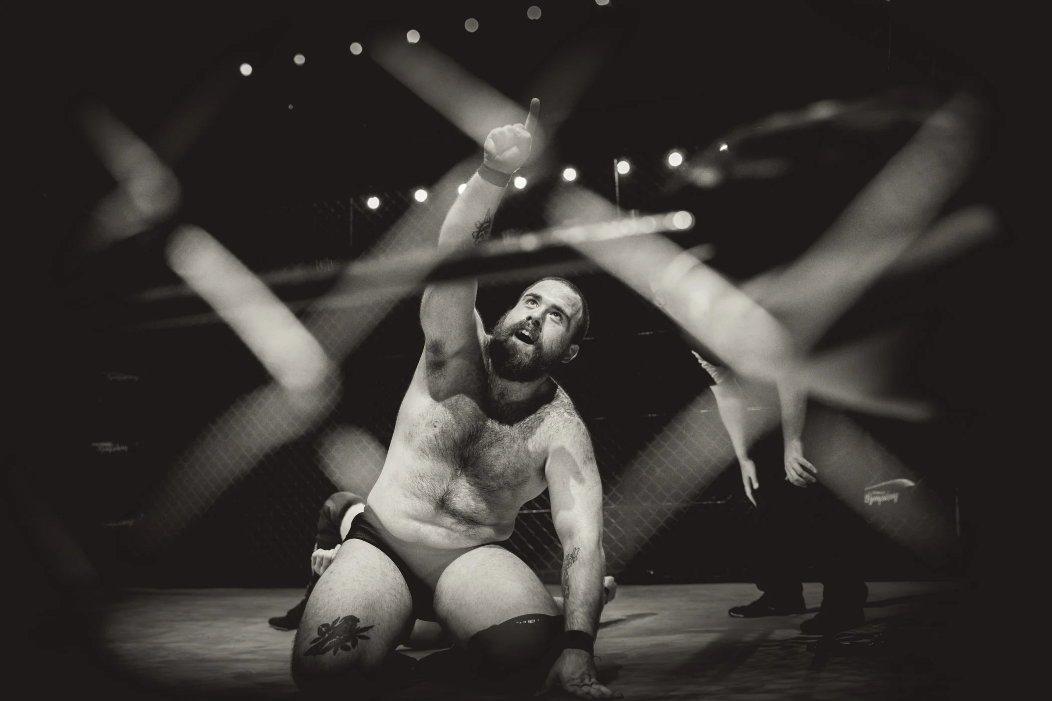 Cage b&w-23.jpg