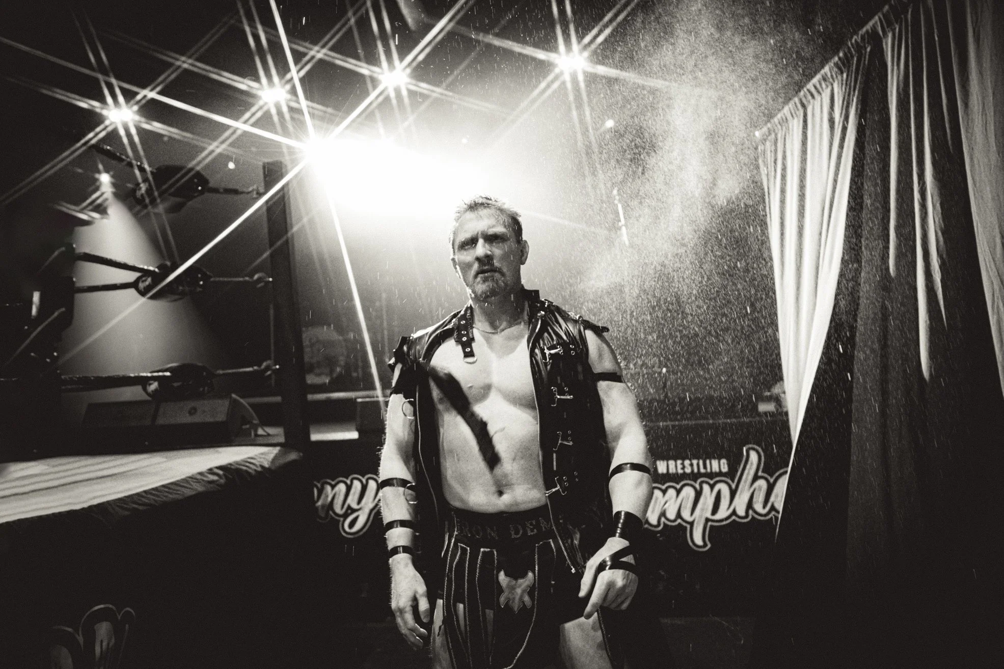 PWS FEB Shane v Adrian-3.jpg