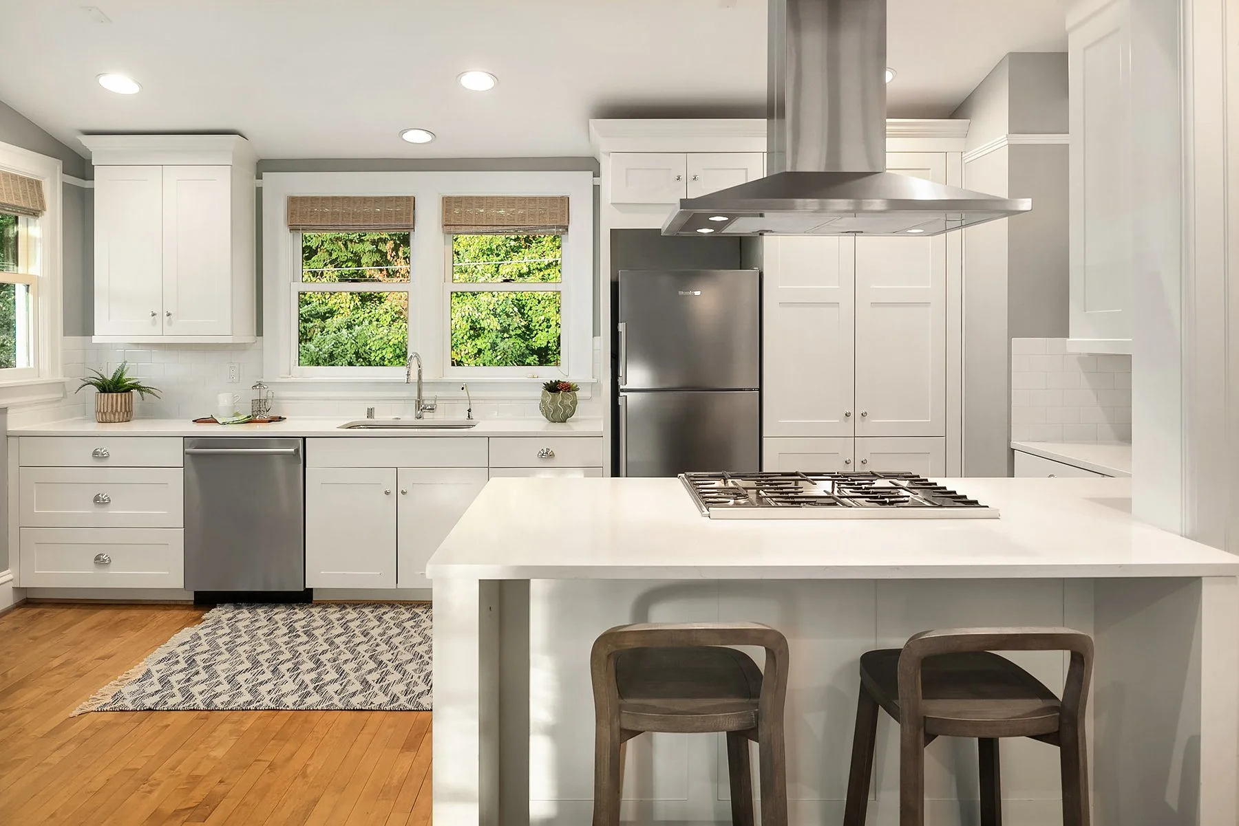 07a Kitchen.jpg
