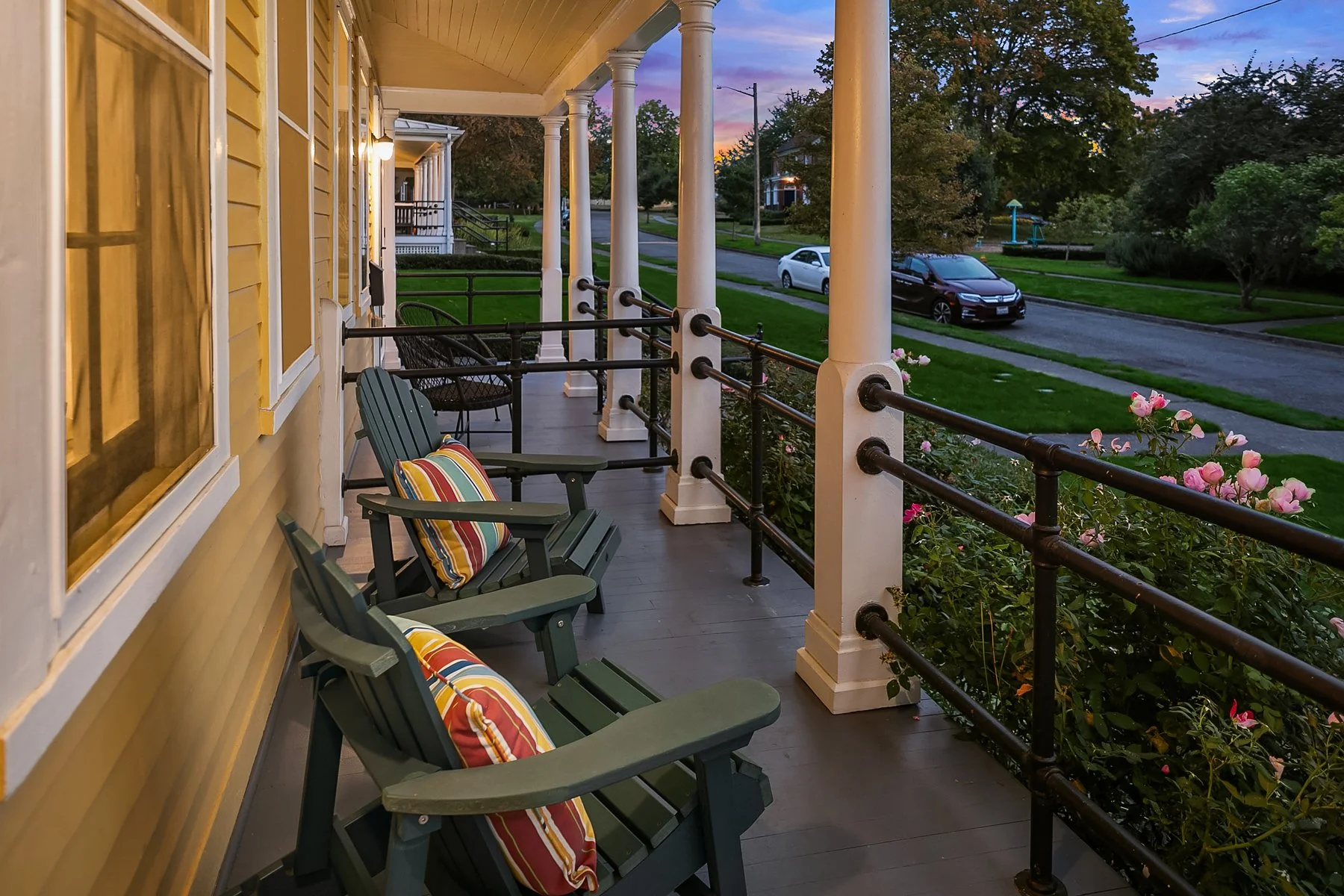 02 Front Porch.jpg