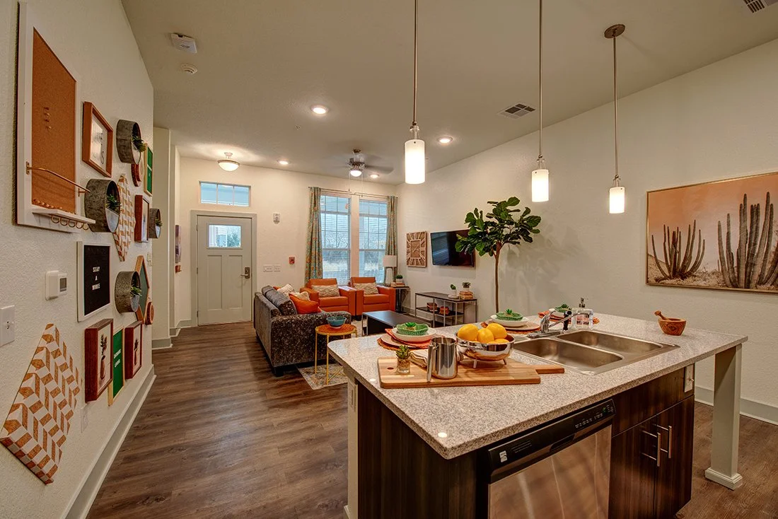 ModelFullLiving2SM.jpg