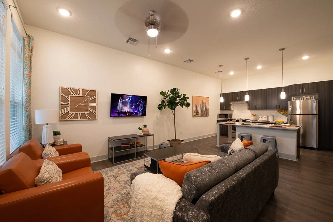 ModelLivingRoom2.jpg