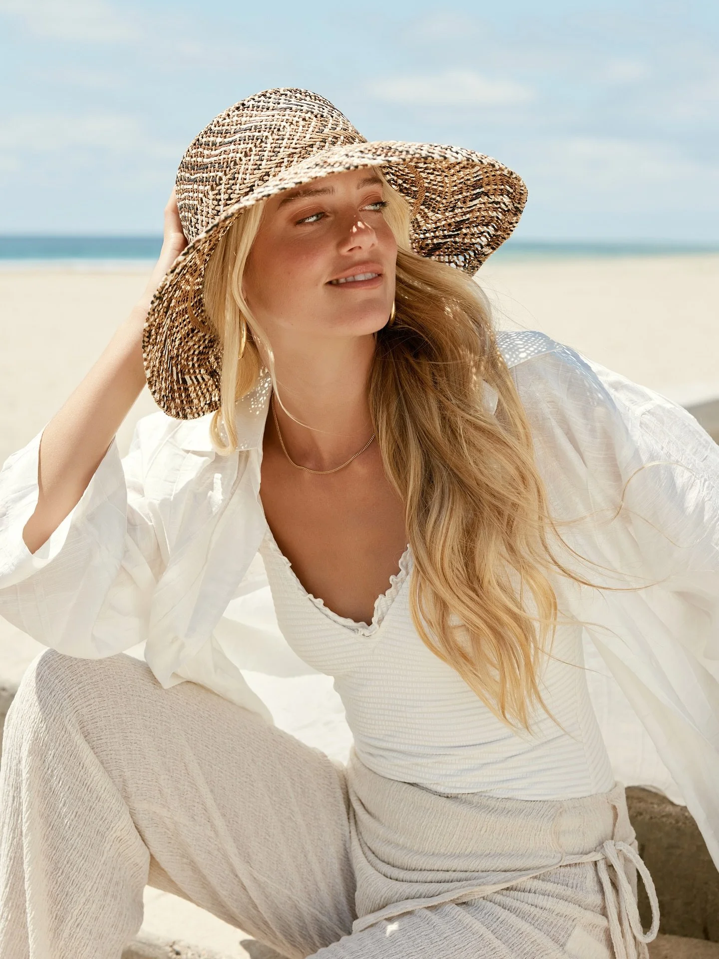 new work for @sandiegohatcompany 👒
@daniellemcperry @natalie.rosebeauty @meaganmua @kaelin_photography @emilyiaco @iam.mayajoan