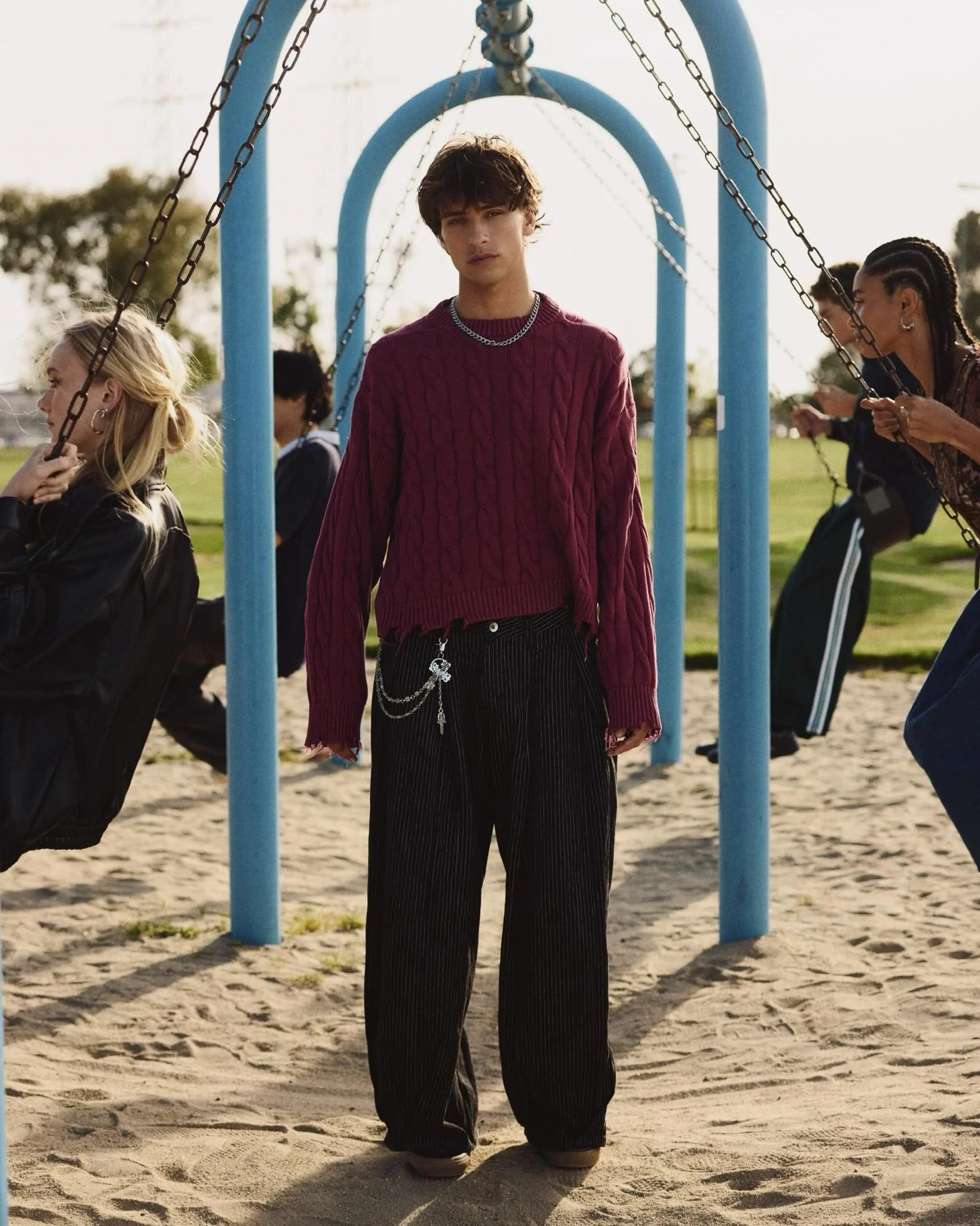 kings of summer ☀️ part 1
spec project with a POWERHOUSE group!!
@juliano_senn @juliann.hahnn @lucastarrago_ @charlotte.leach_ @sumerraynes @teviaaa 
hair and makeup by @natalie.rosebeauty assisted by @makeupbyjuliehirji 
styled by @rachelsummerr 
as