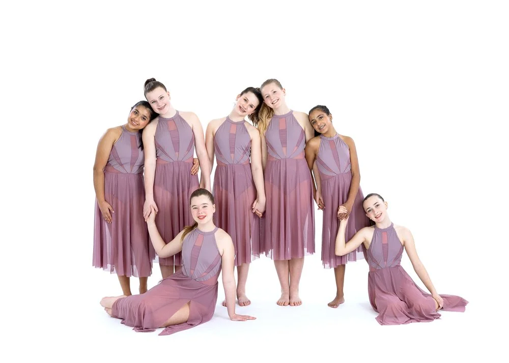 dance-gropu-photos-on-white.jpg