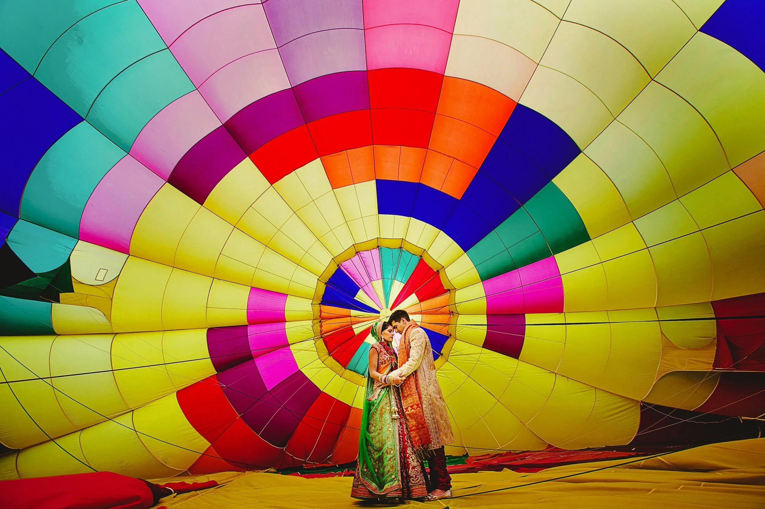 couple_hot+air+balloon.webp