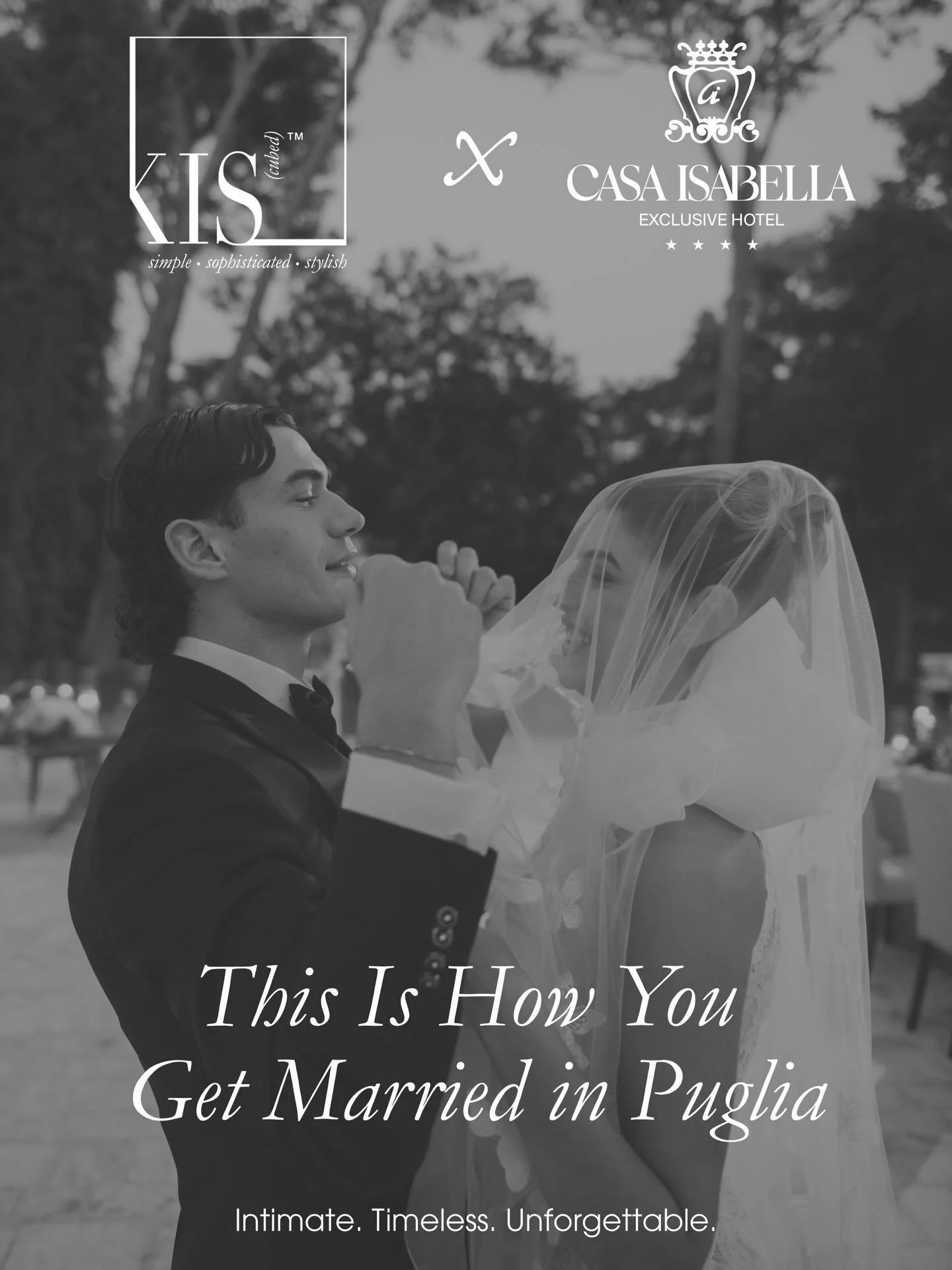 If you have been dreaming of a destination wedding in the south of Italy, this may be exactly what you have been looking for.
Welcome to Casa Isabella, a historic Ducal Palace built in 1879 and nestled in the peaceful countryside of Puglia. Stone vau