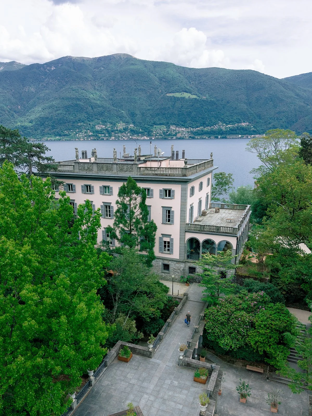 Top Wedding Venues in Switzerland Recommended by Professional Wedding Planners