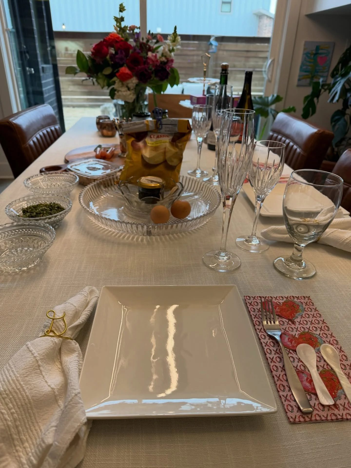 table set for something fun this week. 
a little old world romance, at-home. 
caviar and bubbly service. 

how-to guide coming your way. full of every step to create a luxury caviar service at-home:
- menu
- tablescape 
- timeline 

#southernluxury #