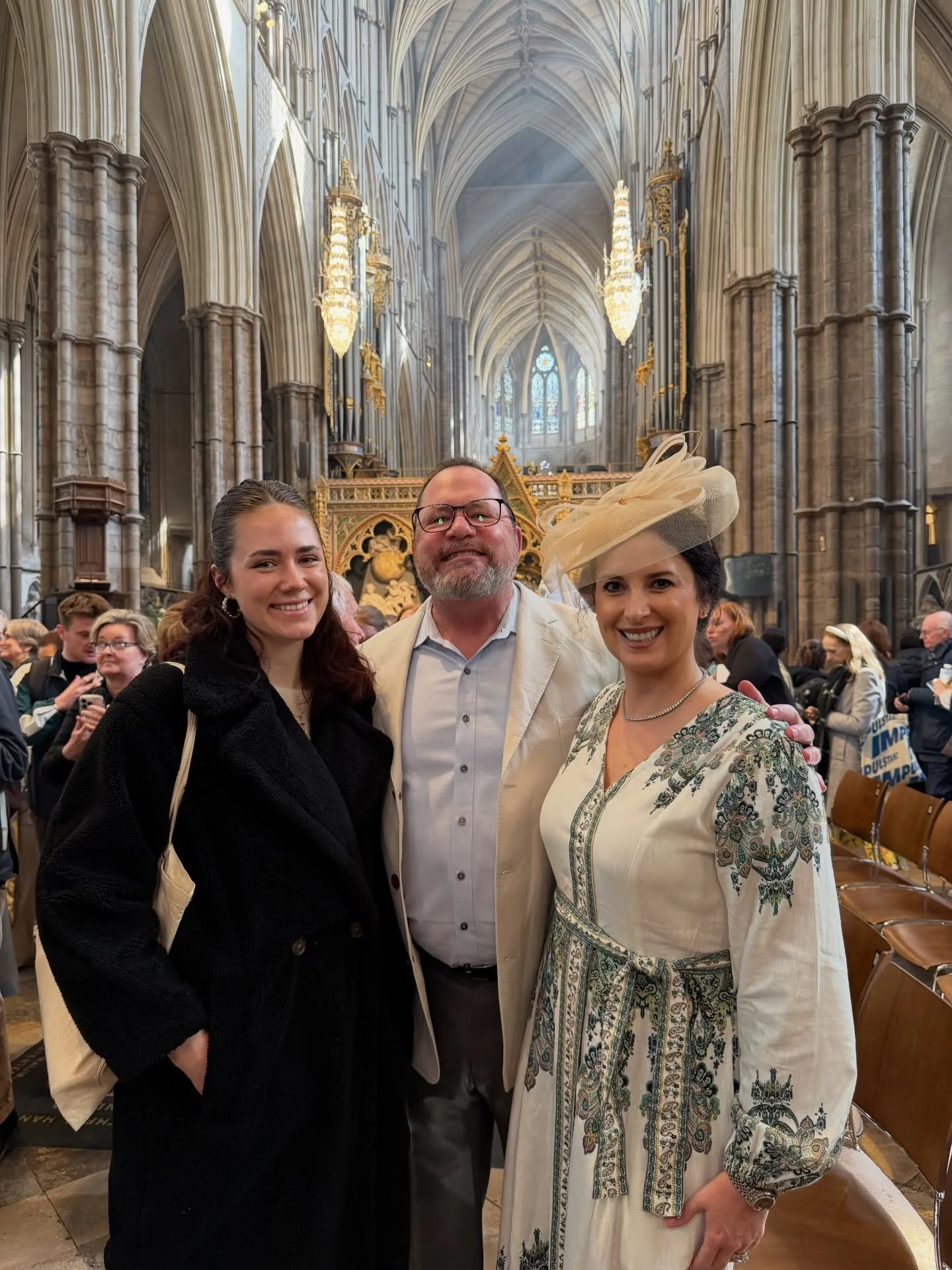 Happy Easter from the Abbey ✝️

Spectacular weekend attending the Holy Saturday candle light Vigil and Easter Sunday Eucharist. 

Then a proper English Sunday roast and pint with our local Londoner. 🇬🇧❤️