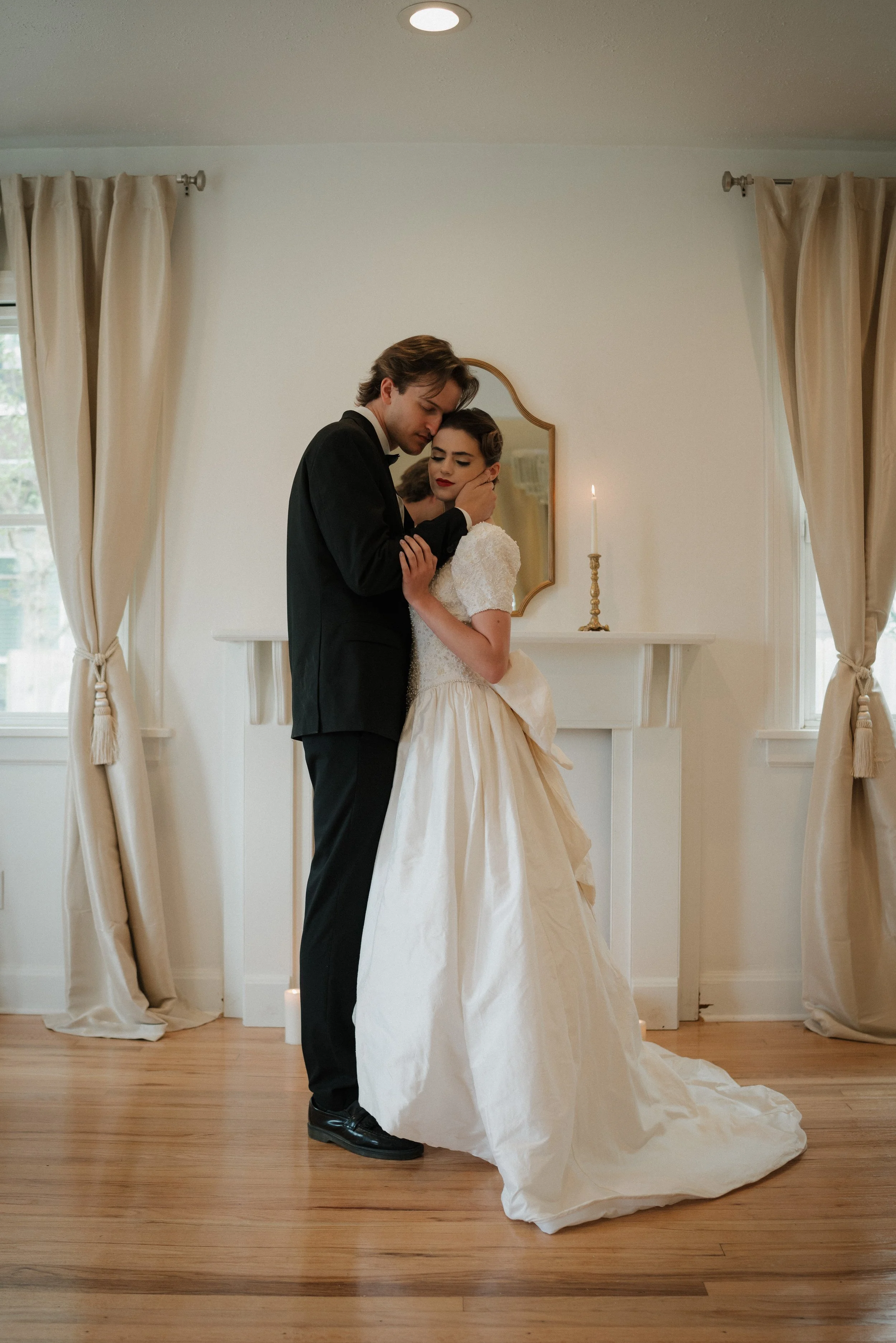 White Velvet Chapel | Weddings & Elopements Nashville — photo 2