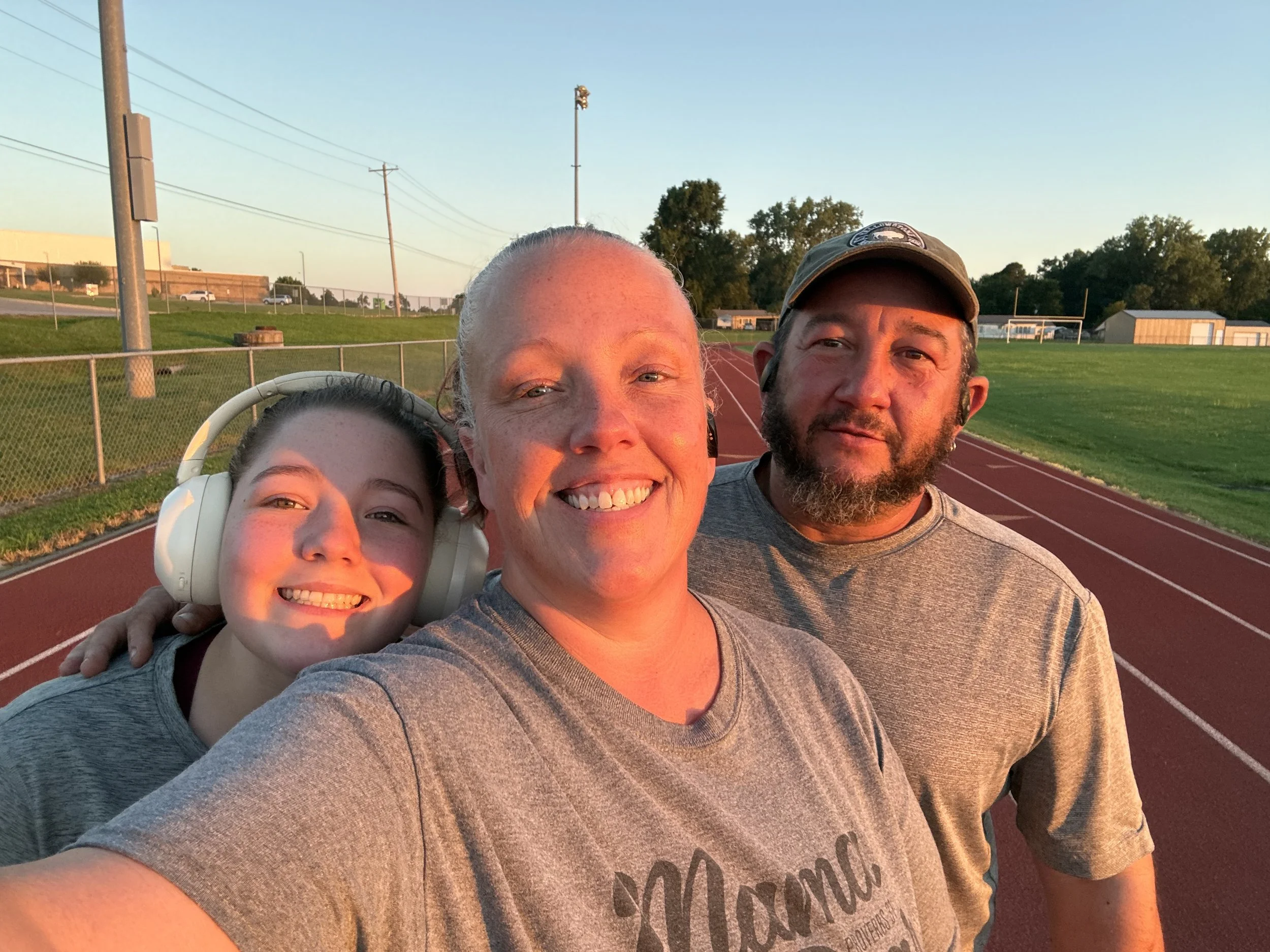 Jodi-Andrews-and-fam.jpeg