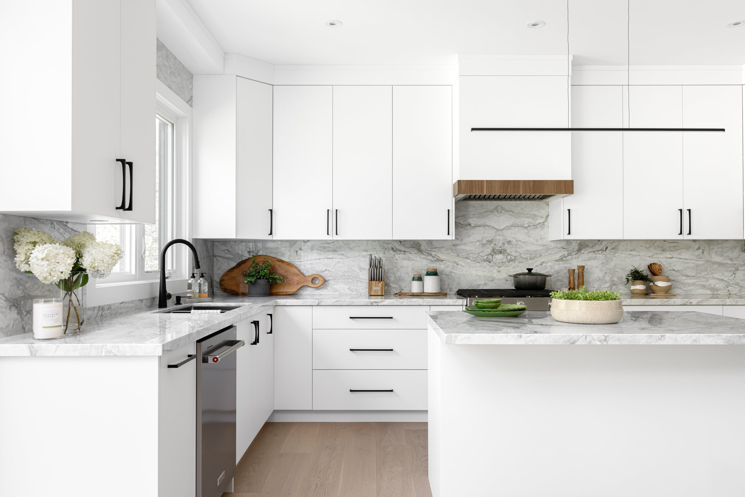 162_WoodchesterAve-43.jpg