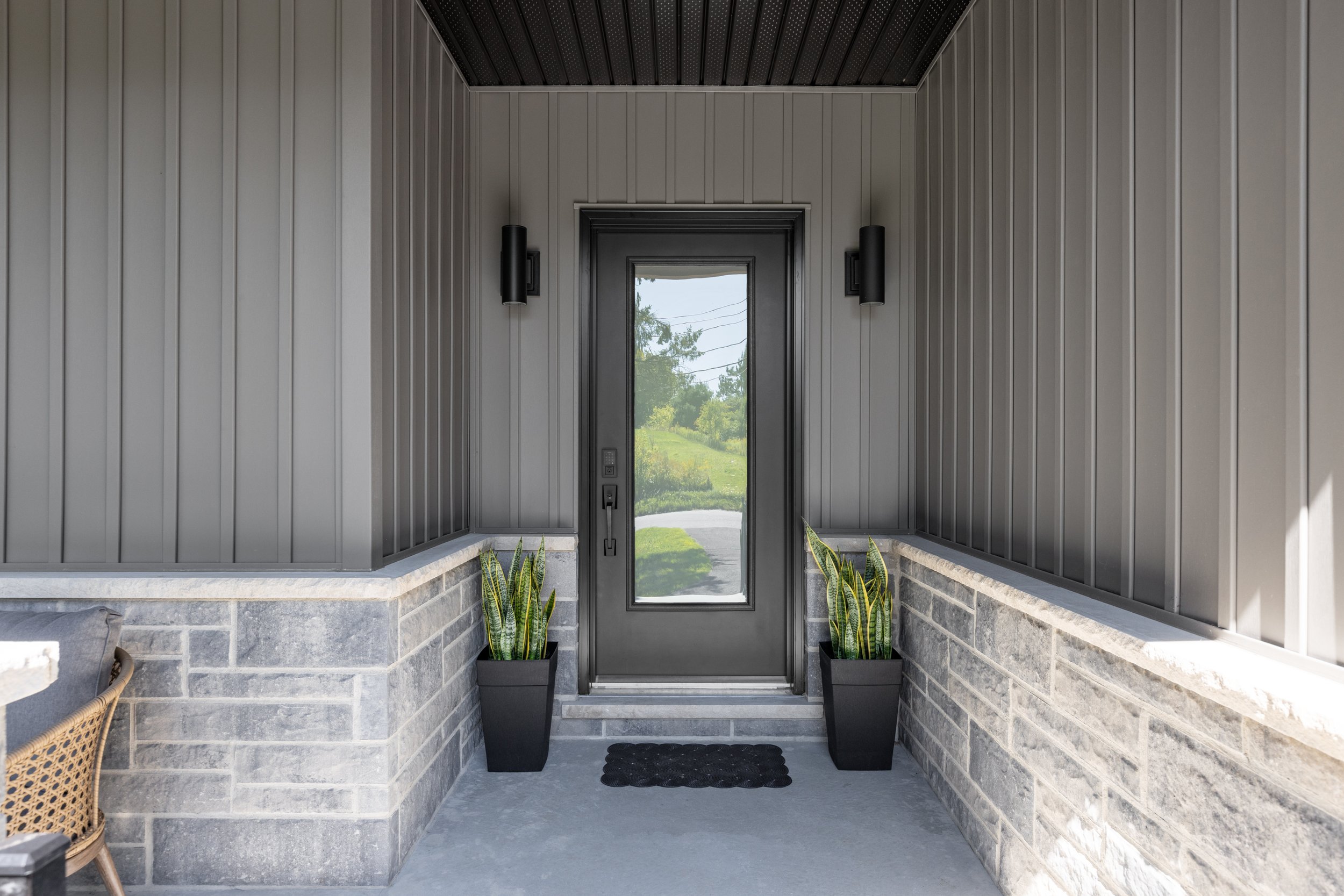 162_WoodchesterAve-101.jpg