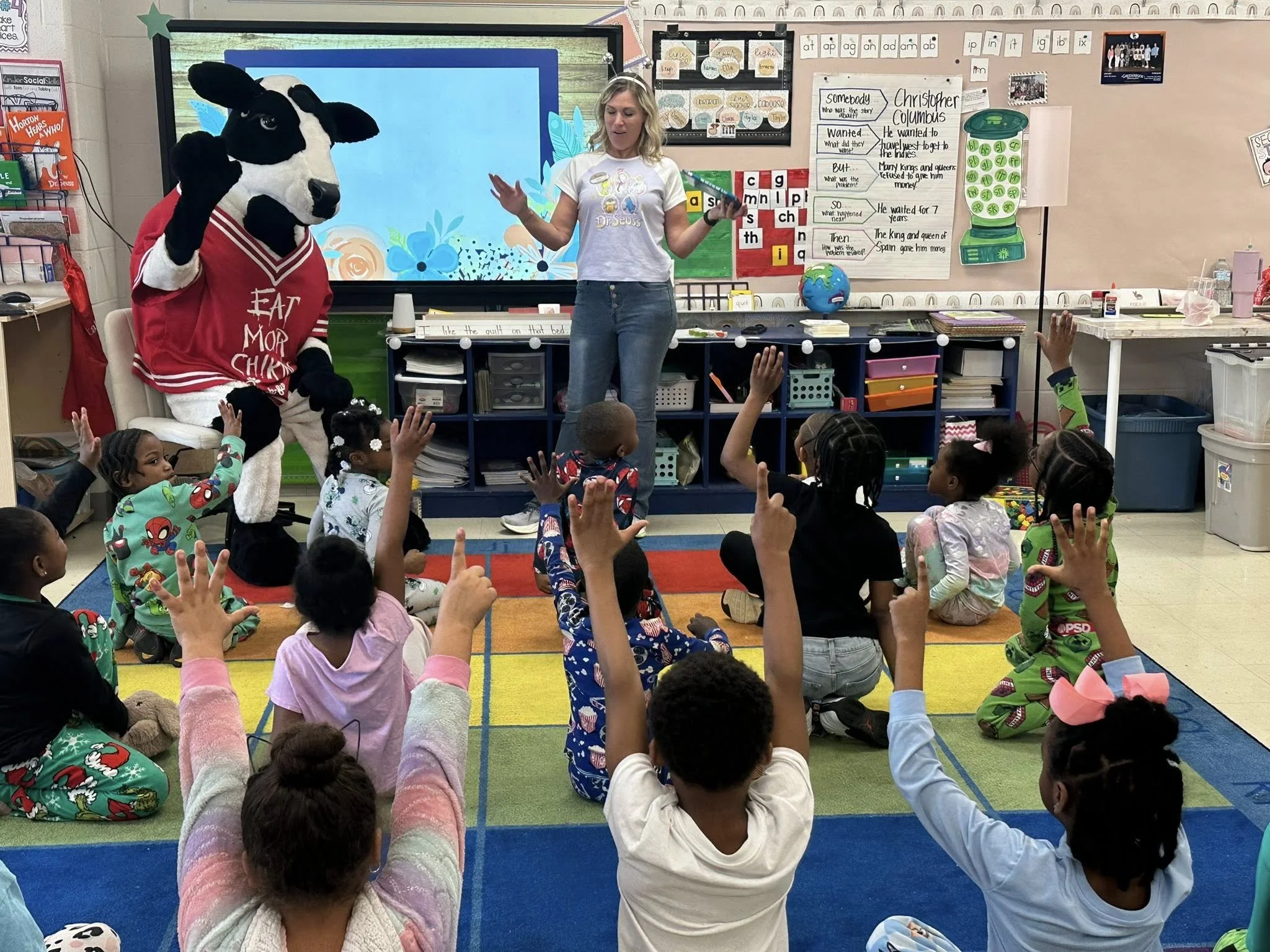 Reading to class.jpg