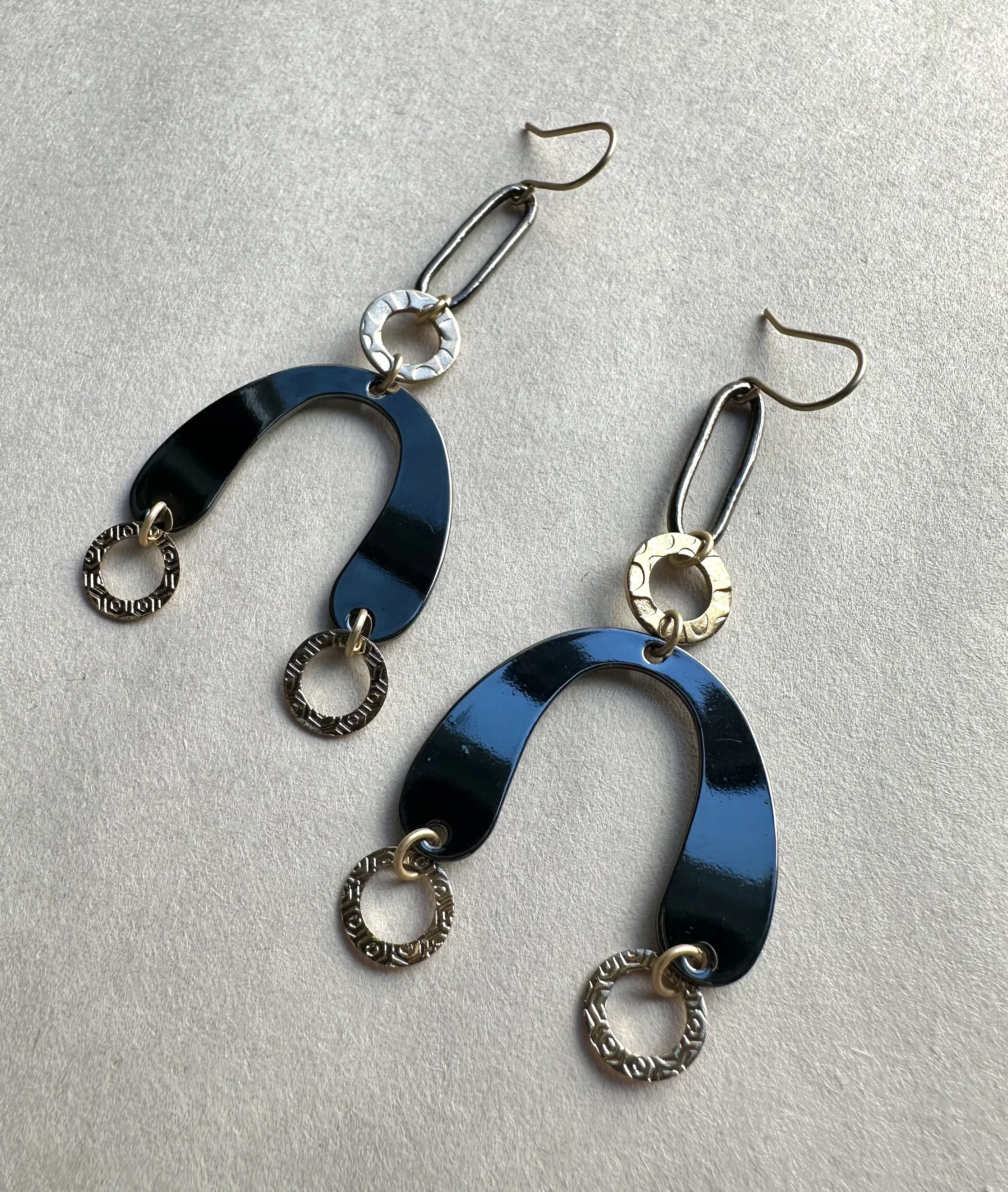 Contraponto II | Sculptural Gunmetal & Textured Brass Earrings