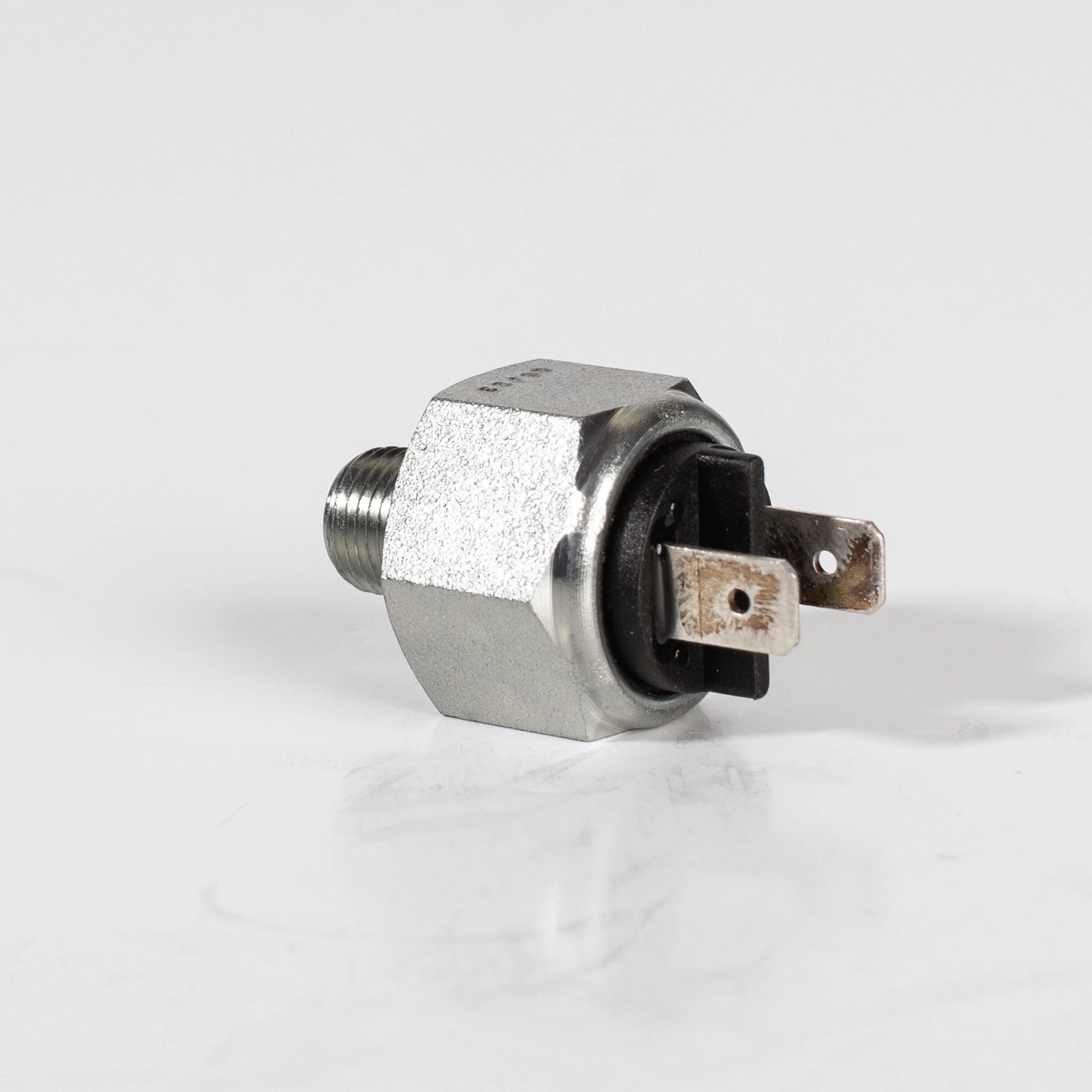 1harleybrakeswitch.jpg