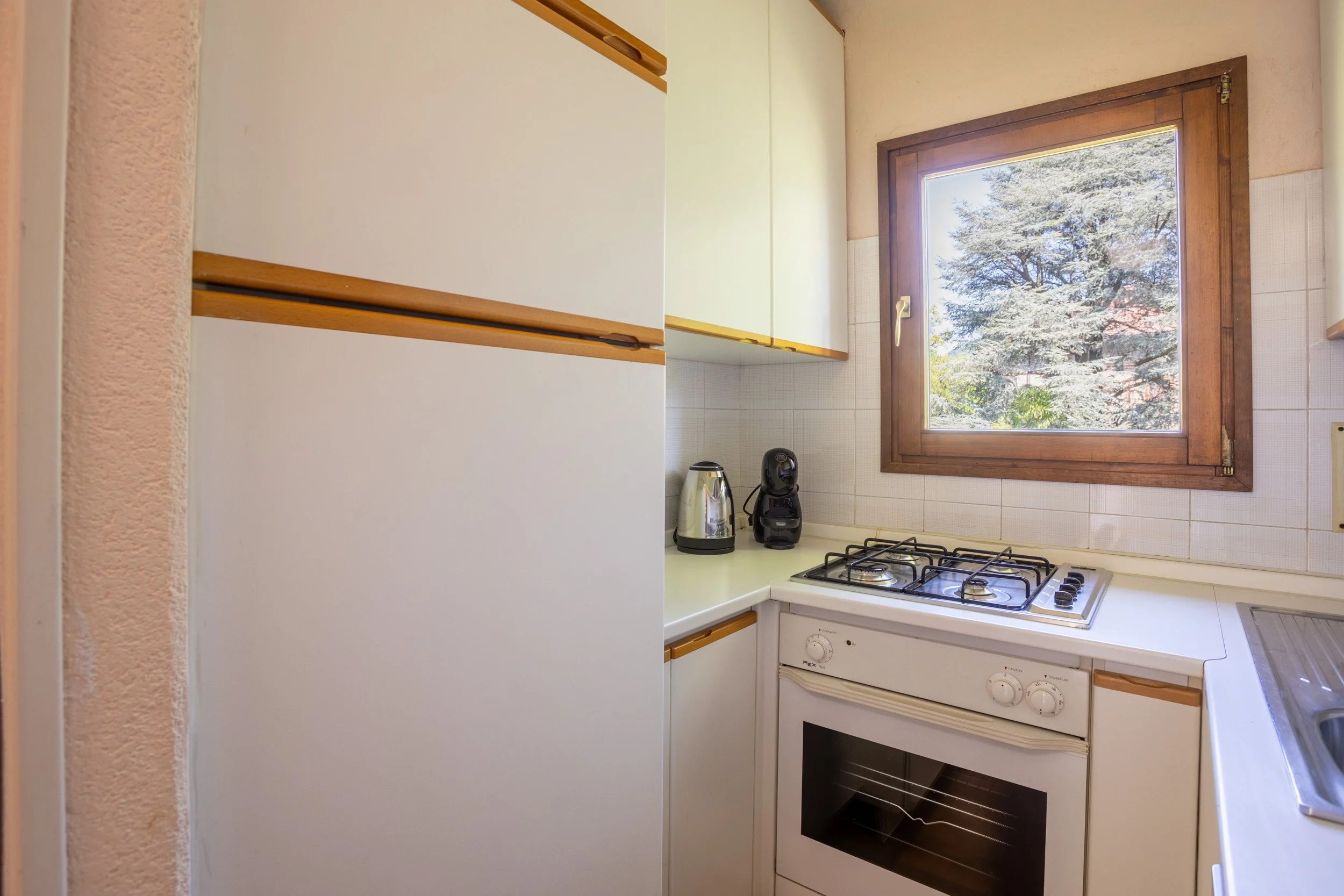 fotografo-interni-dettaglio-cucina-appartamento.jpg