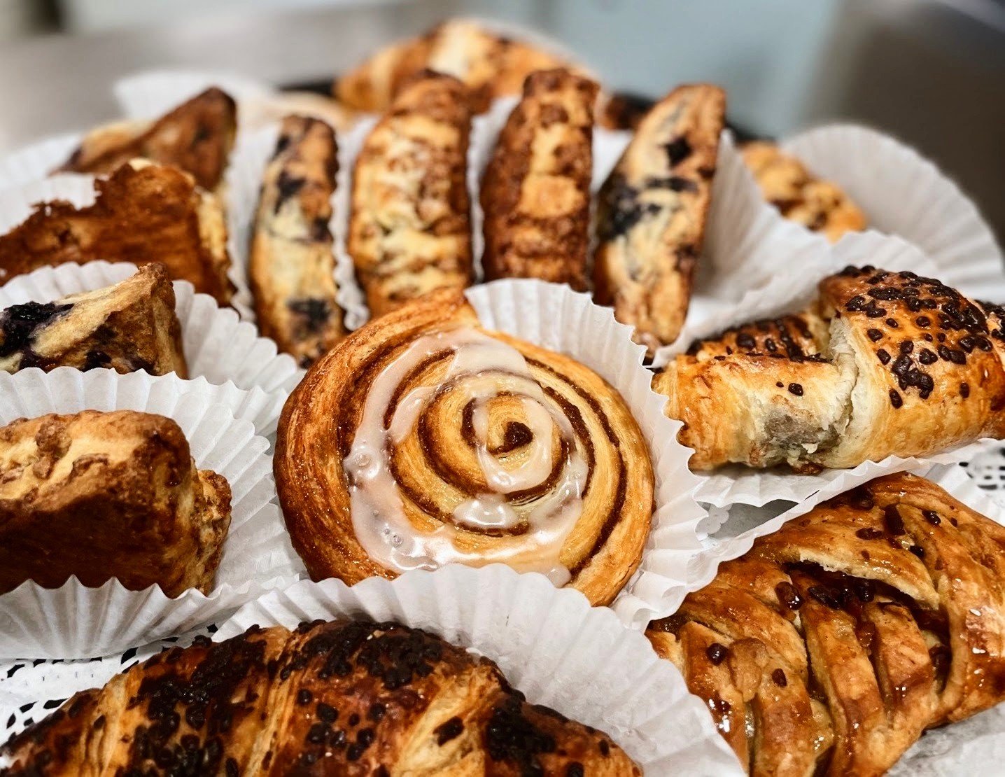 cafe_pastries~2.jpg