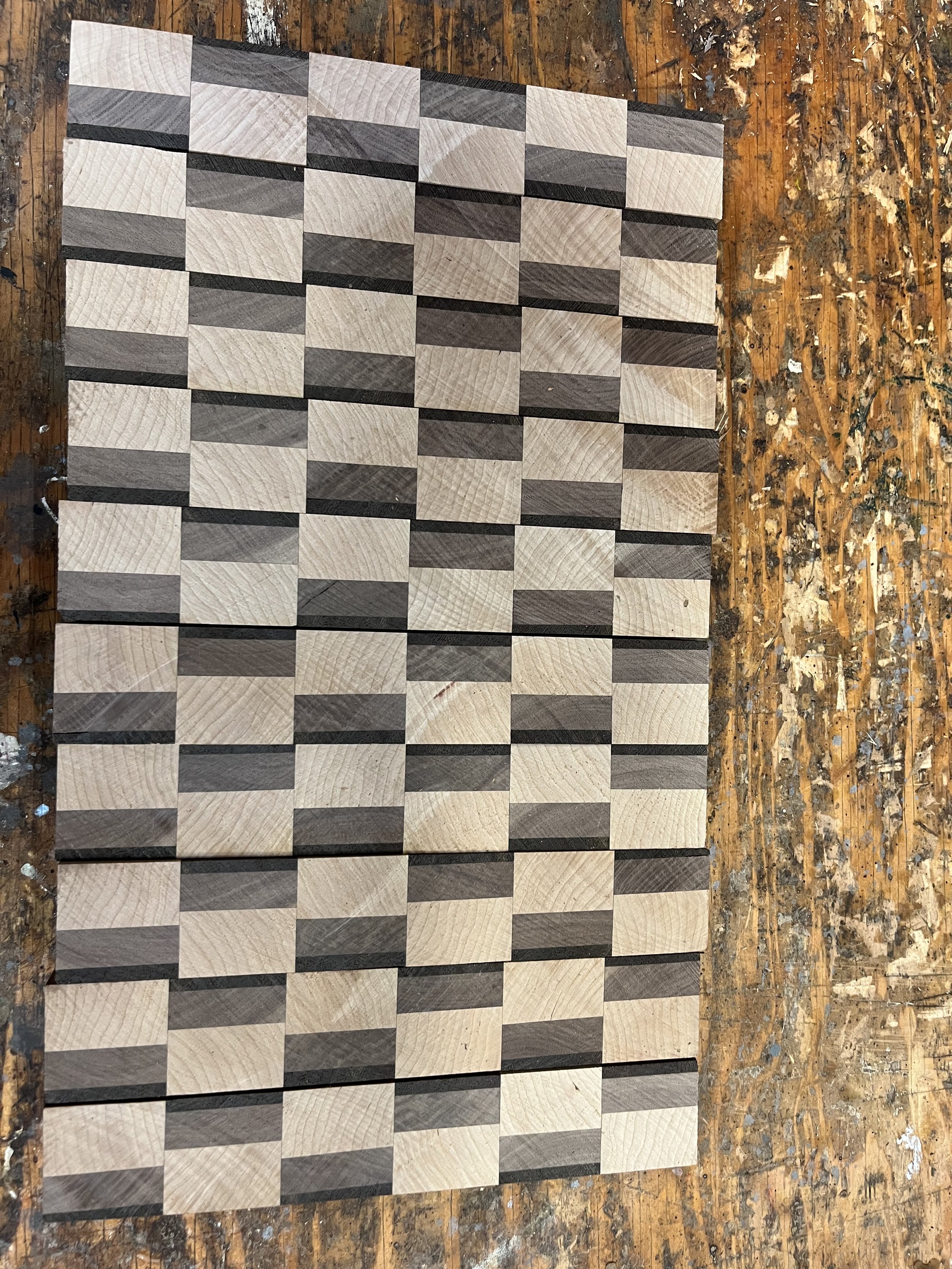 Tri-Colored Checker Edge Grain