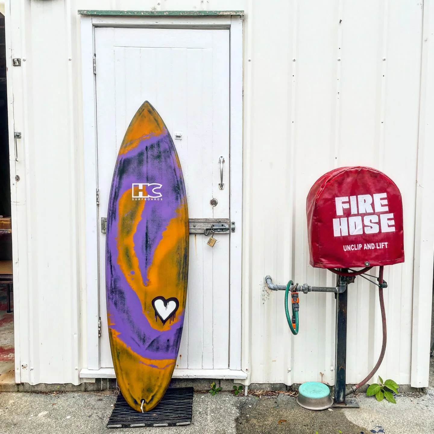 This is custom remake of one of my Roundabout models for a good friend. There is always a bit of pressure when a customer asks if we can recreate an old magic. They have so many memories of amazing waves that they scored on their old faithful and wan