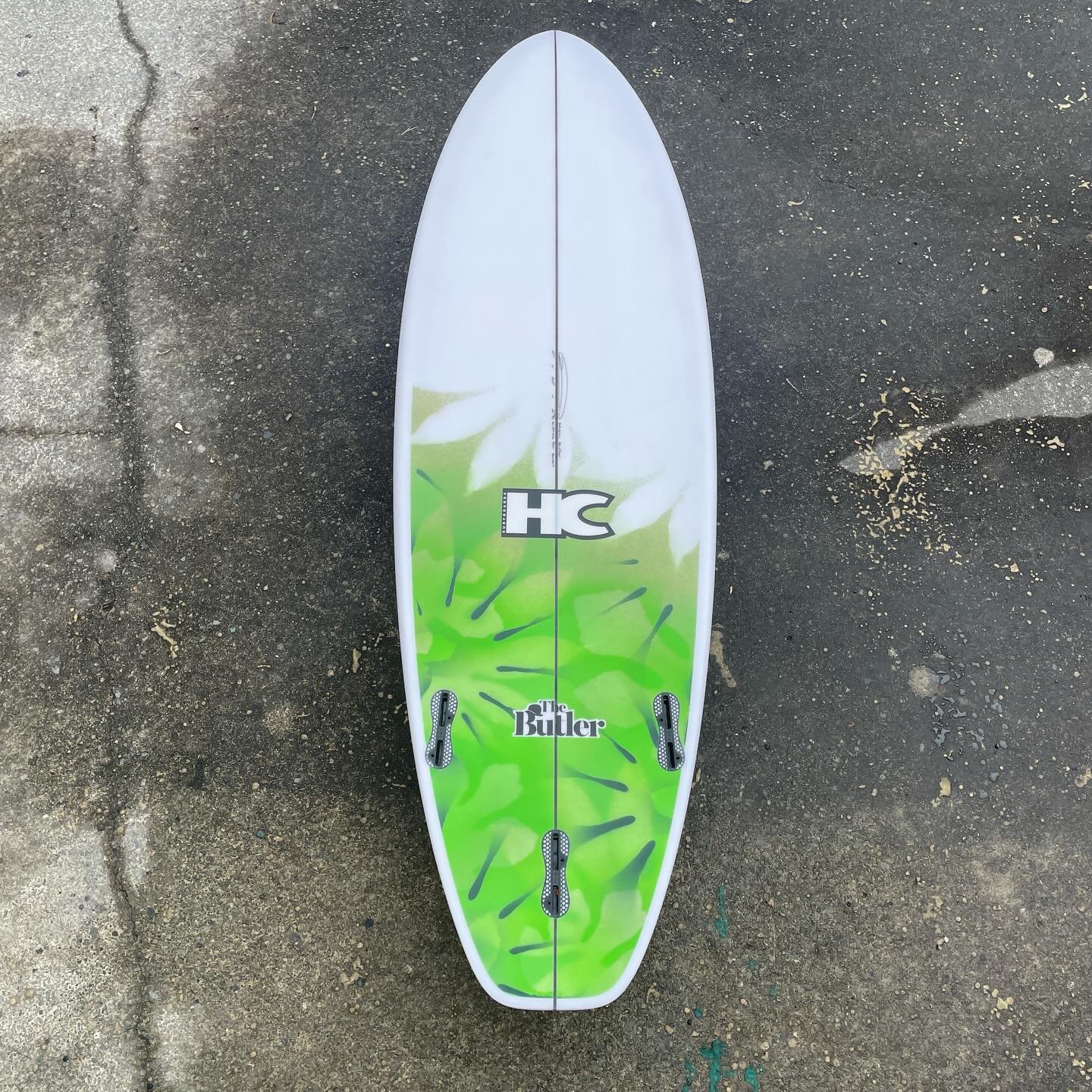 Custom 6&rsquo;1&rdquo; Butler for @edenworsfold with subtropical graphics done by @spraygunslinger. The Butler is a great allrounder for the waves we get in NZ, east or west they are a reliable daily driver 🤙