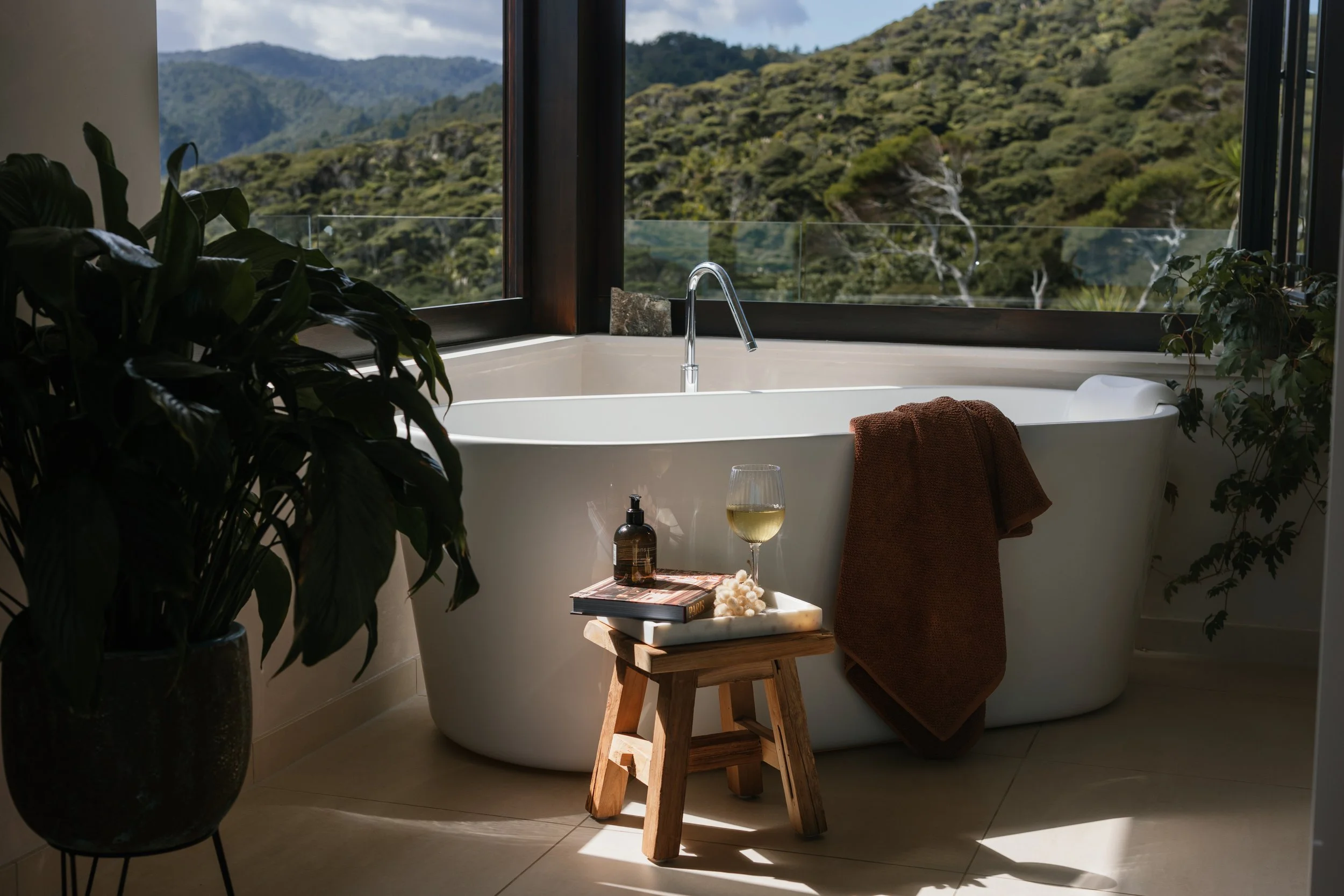 Primary Ensuite Bath.jpg