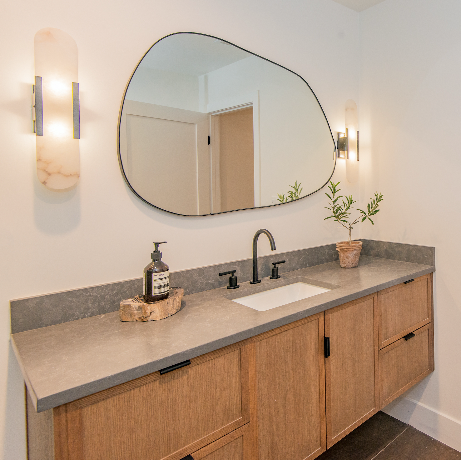 Ladrillo_St11.55.49 PM.png