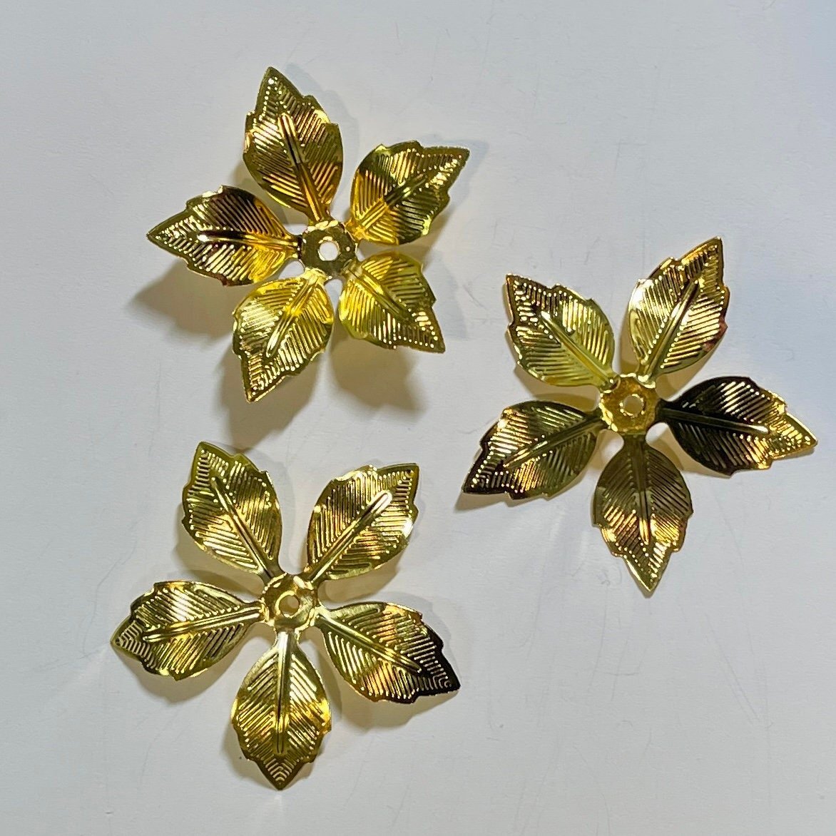https://i.etsystatic.com/18240408/r/il/b40ea3/5712026550/il_fullxfull.5712026550_dy5y.jpg