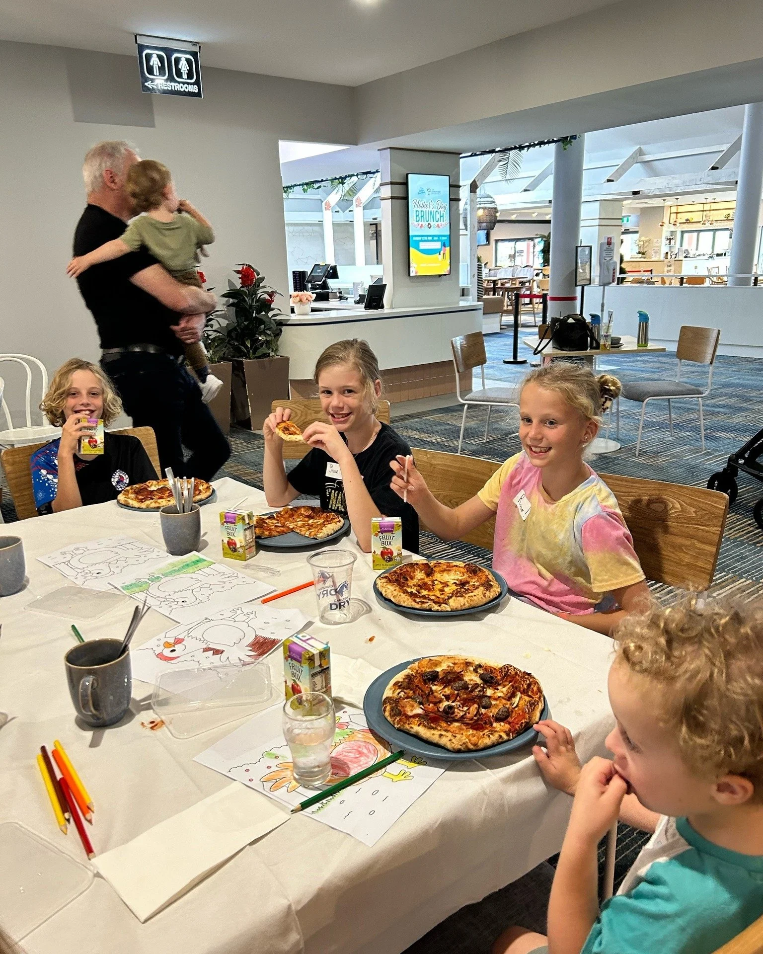 The first batch of our Pizza Making Workshop for Kids kicks off tomorrow! 🙌

Spots are filling fast &mdash; be sure to book your slot now so your little chefs don&rsquo;t miss out on the fun (and the tasty pizzas 😋&mdash; https://www.culburrabowlin
