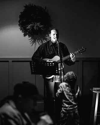 Turning up the good vibes on stage this weekend is Keelan Green!

Sunday arvo | 1pm&ndash;4pm

See you at Culburra Beach Bowlo and end the week with good music, cold drinks, and good company. 

#CulburraBowlo #LiveMusicSunday #KeelanGreen