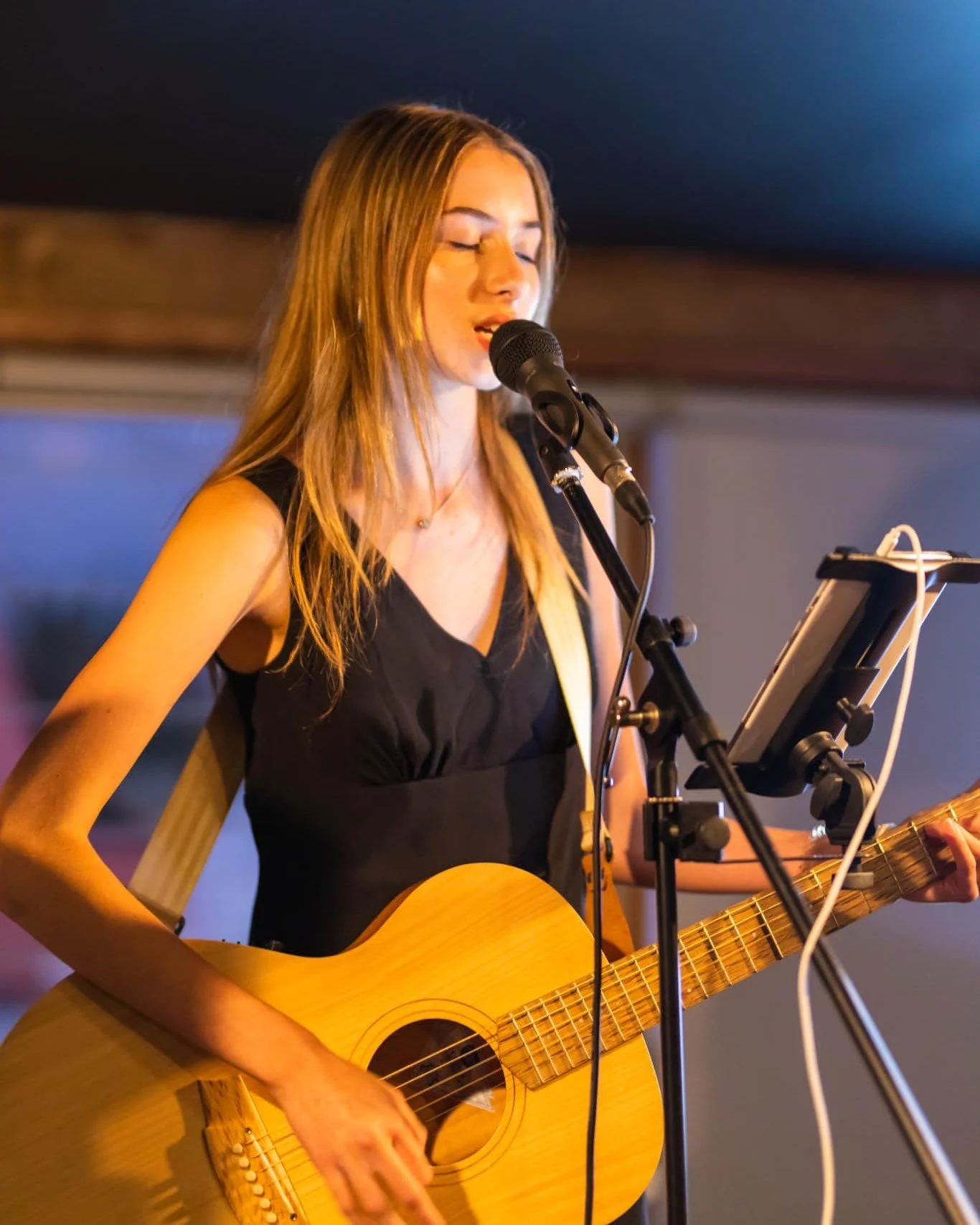 For our Live Music Weekend at Culburra Bowlo, we&rsquo;ve got the talented Tayah Larsen taking the stage from 1pm&ndash;4pm, today, Saturday 31st January!

See you for our Saturday arvo live music!