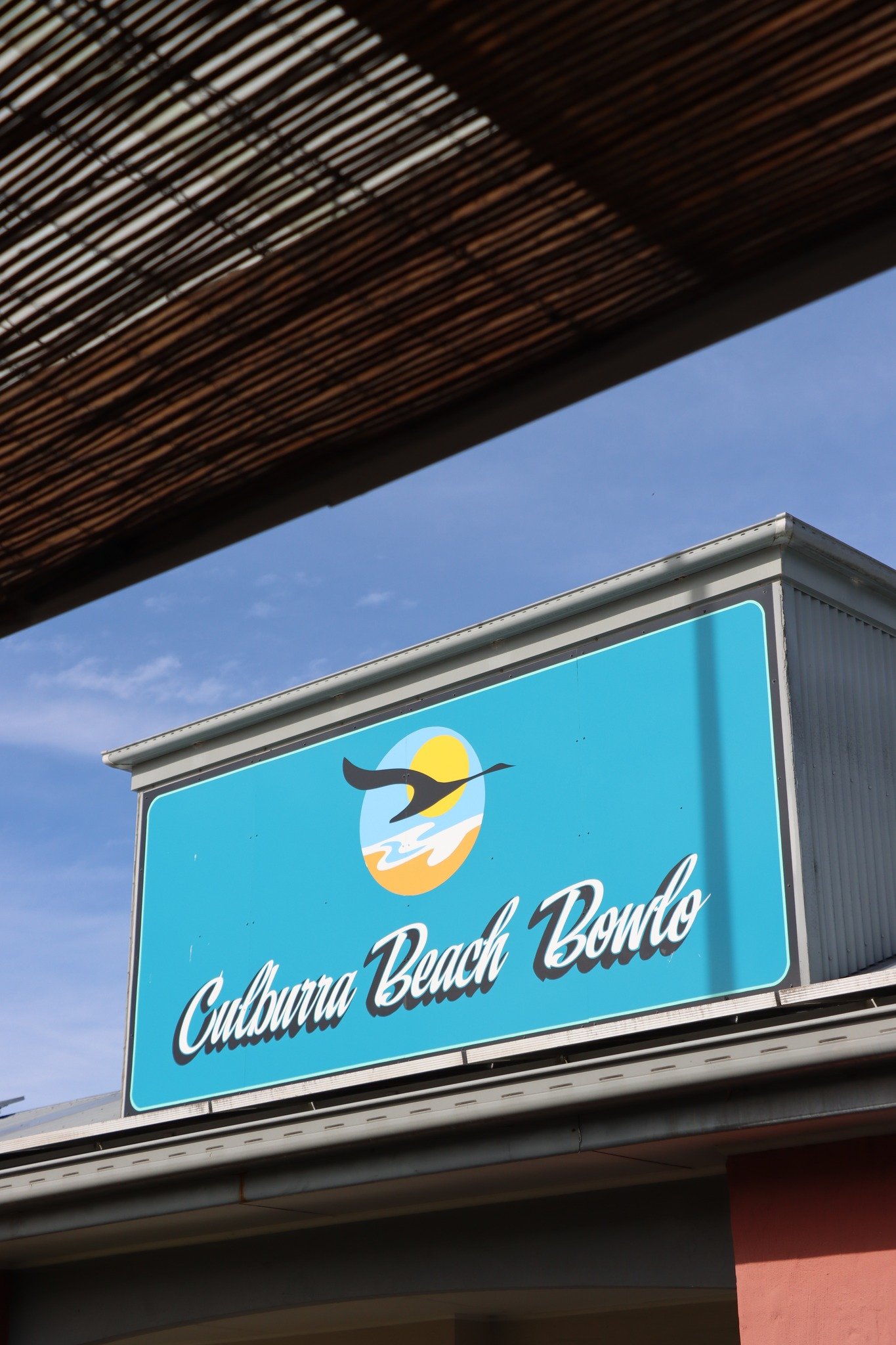 Happy Sunday! Our favourite day of the week, where you can just kick back at Culburra Bowlo and tuck into something tasty from The Lemon Tree Or Prince Eddie's!

Good food, cold drinks and an easy weekend vibe, see you here!

#CulburraBowlo #WeekendV