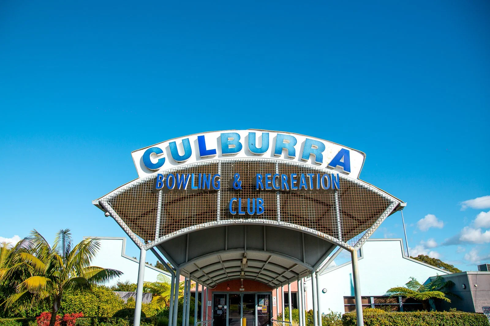FRI-YAY KNOCK-OFF SORTED! 🍻

Start your day with Friday Bingo, then come back for an arvo and evening of raffles, cold drinks and good times.

🎱 Bingo from 10:30am
🥩 Golf Club Raffle from 5pm
🎟️ Sports &amp; Social from 6pm
🥩 20 meat trays up fo